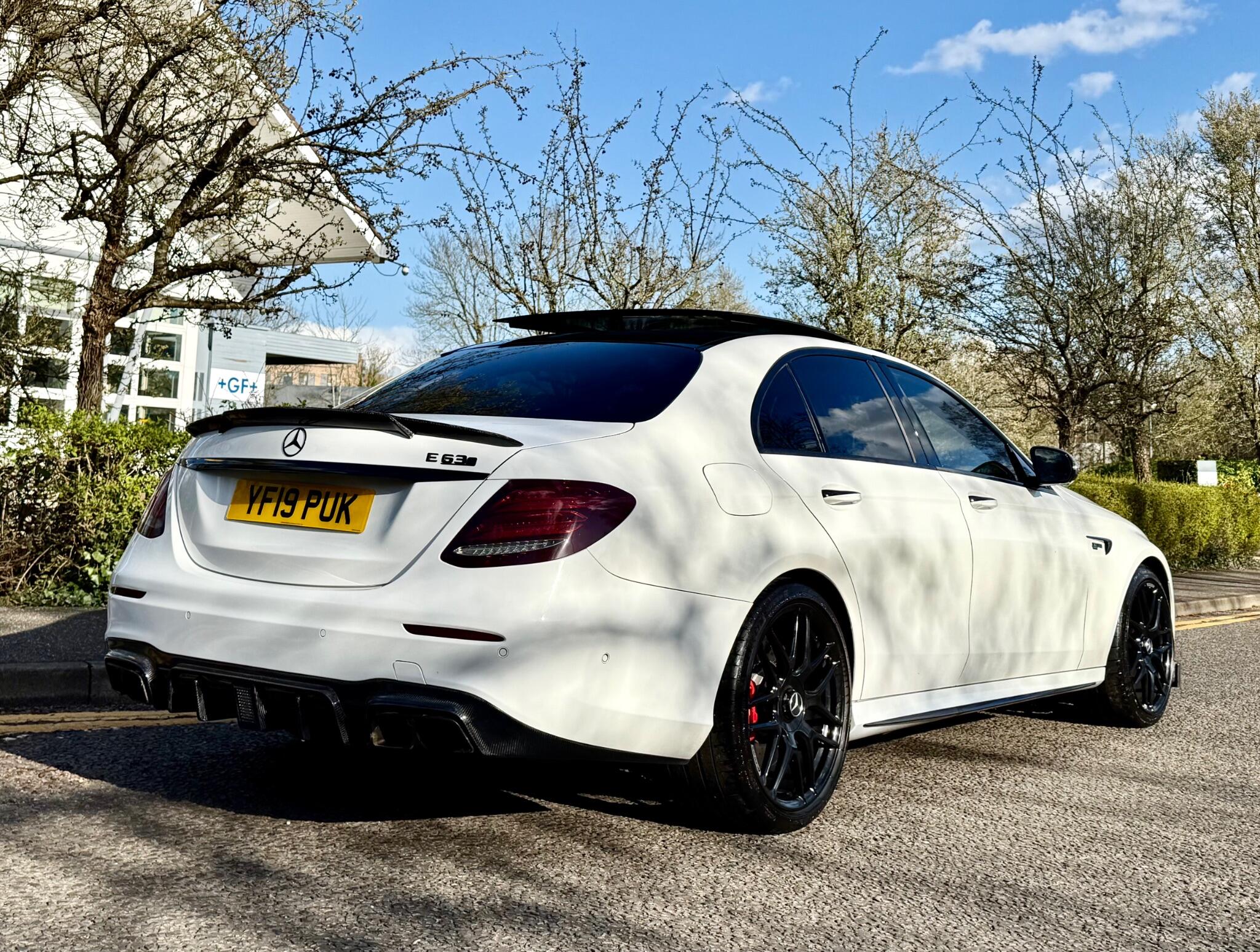 Mercedes-Benz E-Class view 17