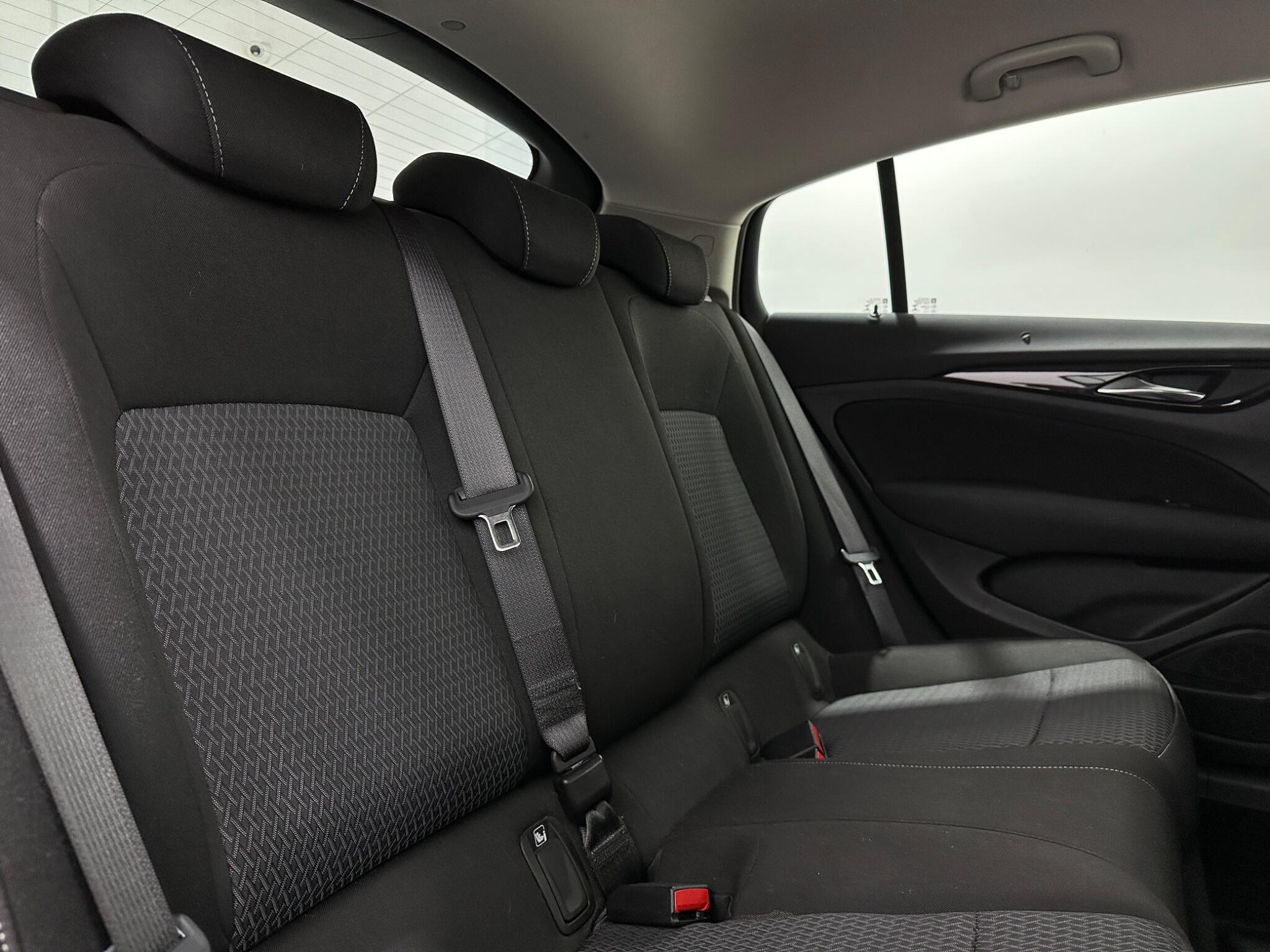 Vauxhall Insignia view 41