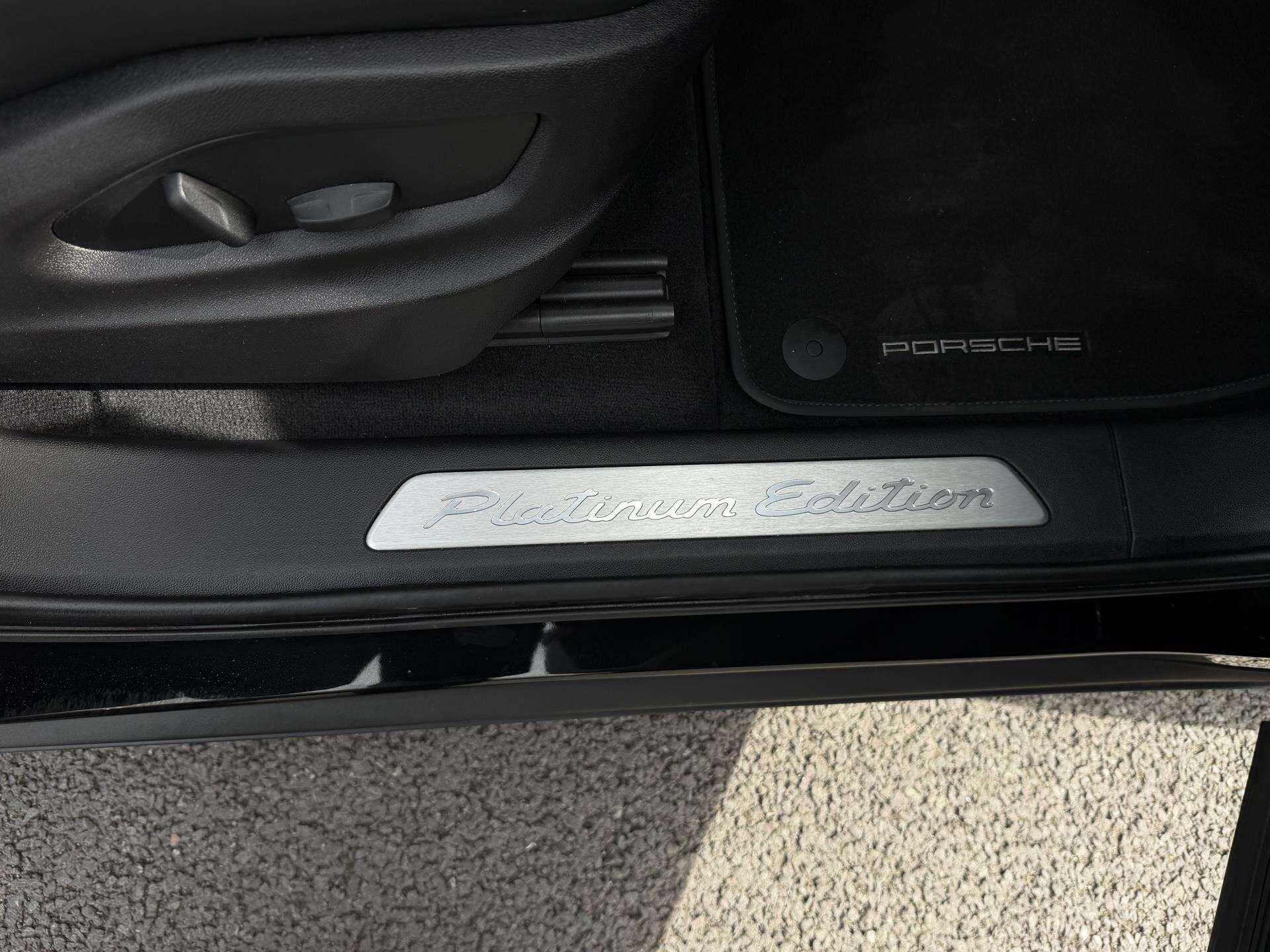 Porsche Cayenne view 27