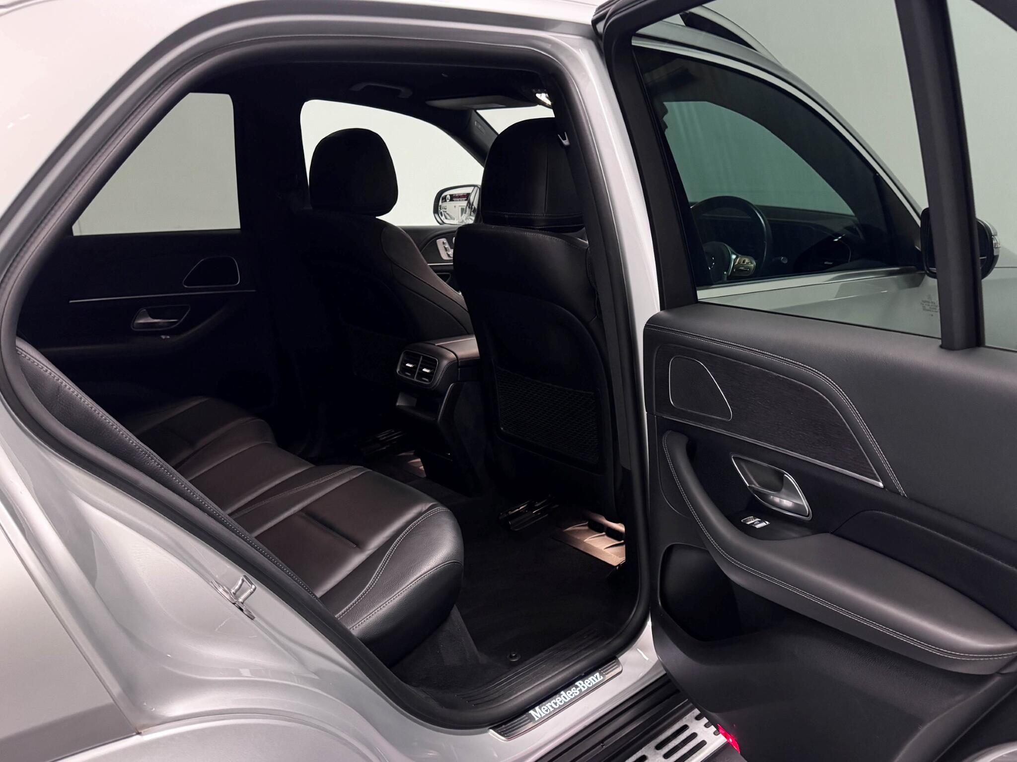 Mercedes-Benz Gle view 30