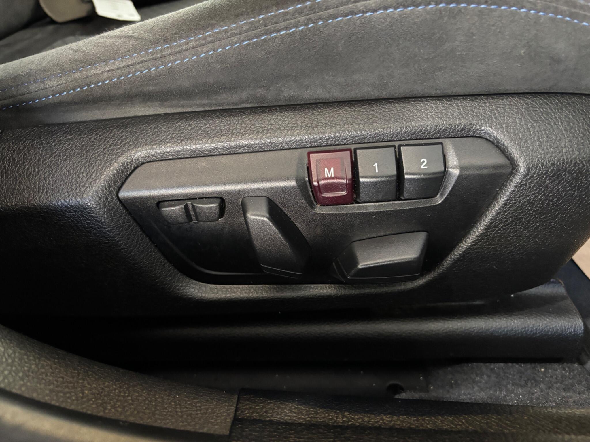 BMW 1 Series view 28