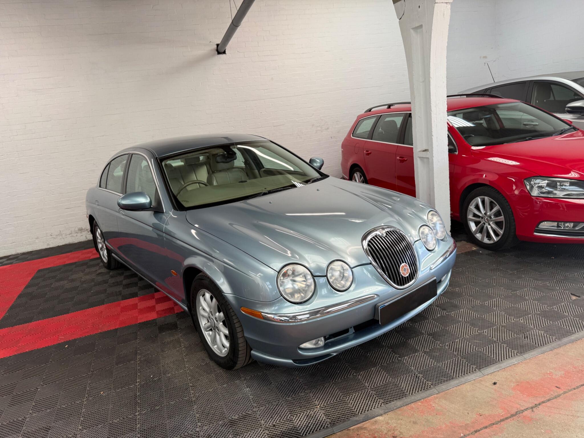 JAGUAR S TYPE 2.5 V6 SE 4DR 16 PHOTOS JAGUAR S TYPE 2.5 V6 SE...
