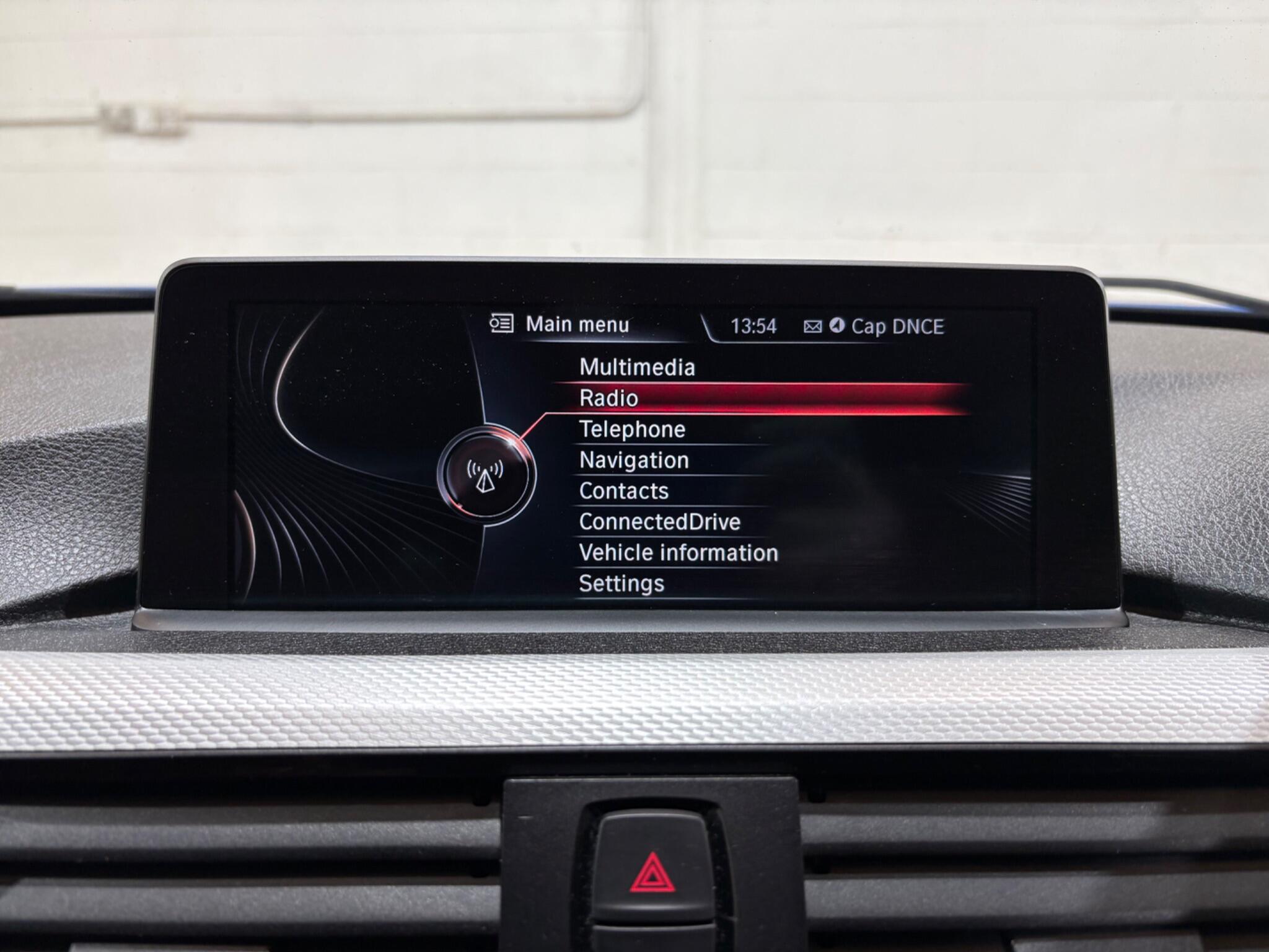 BMW 3 Series view 21