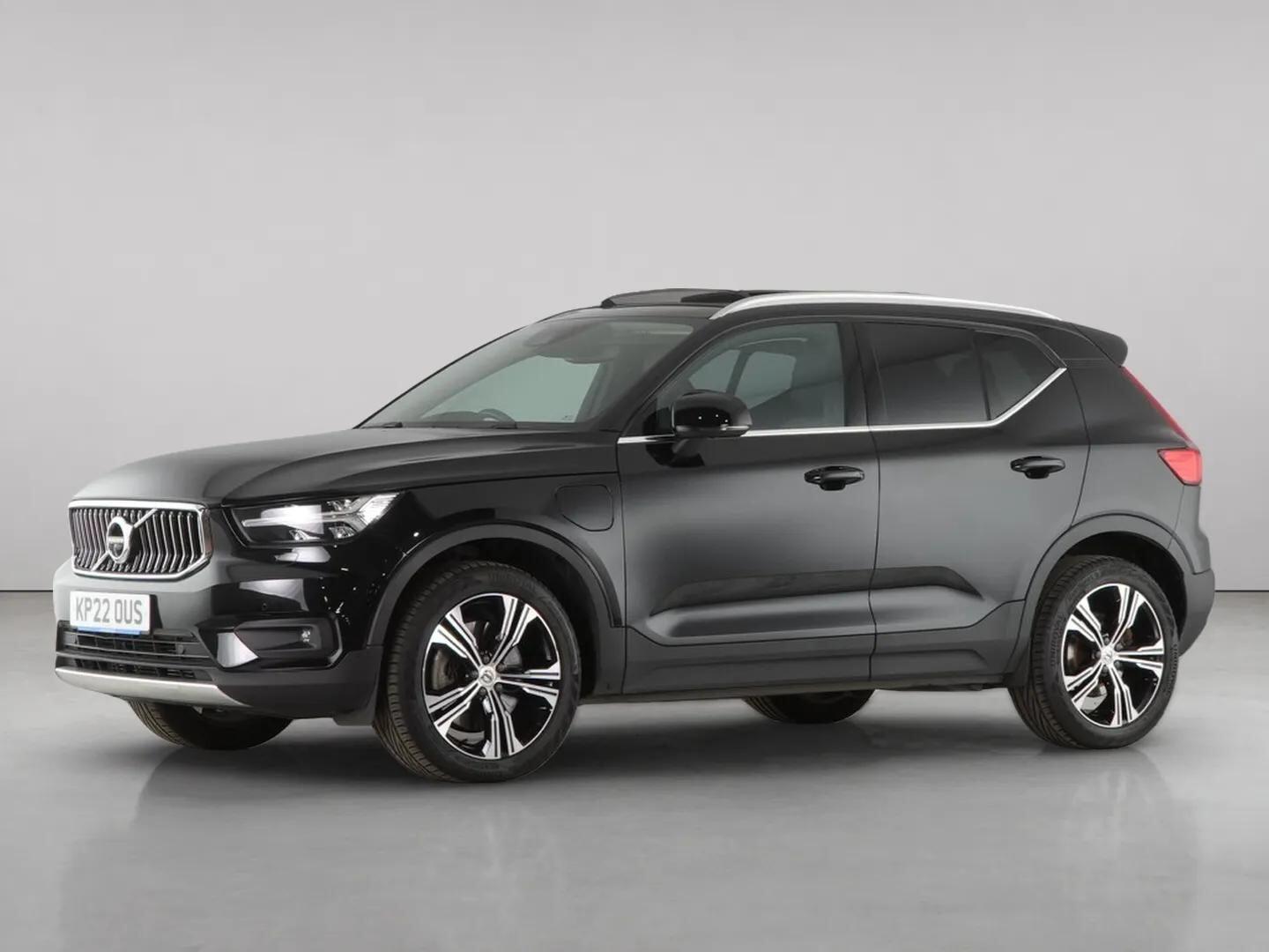 Volvo XC40 view 2