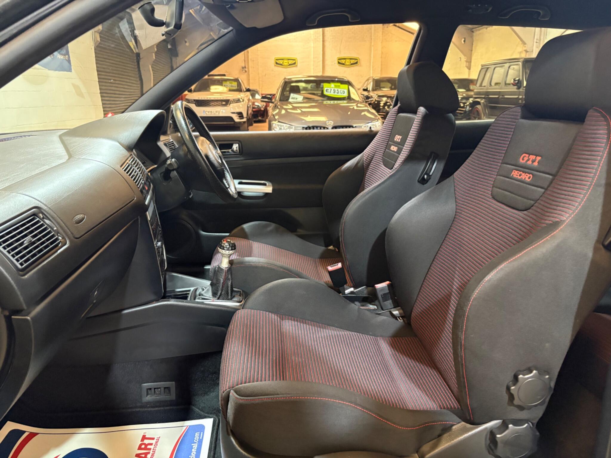 Volkswagen Golf view 46
