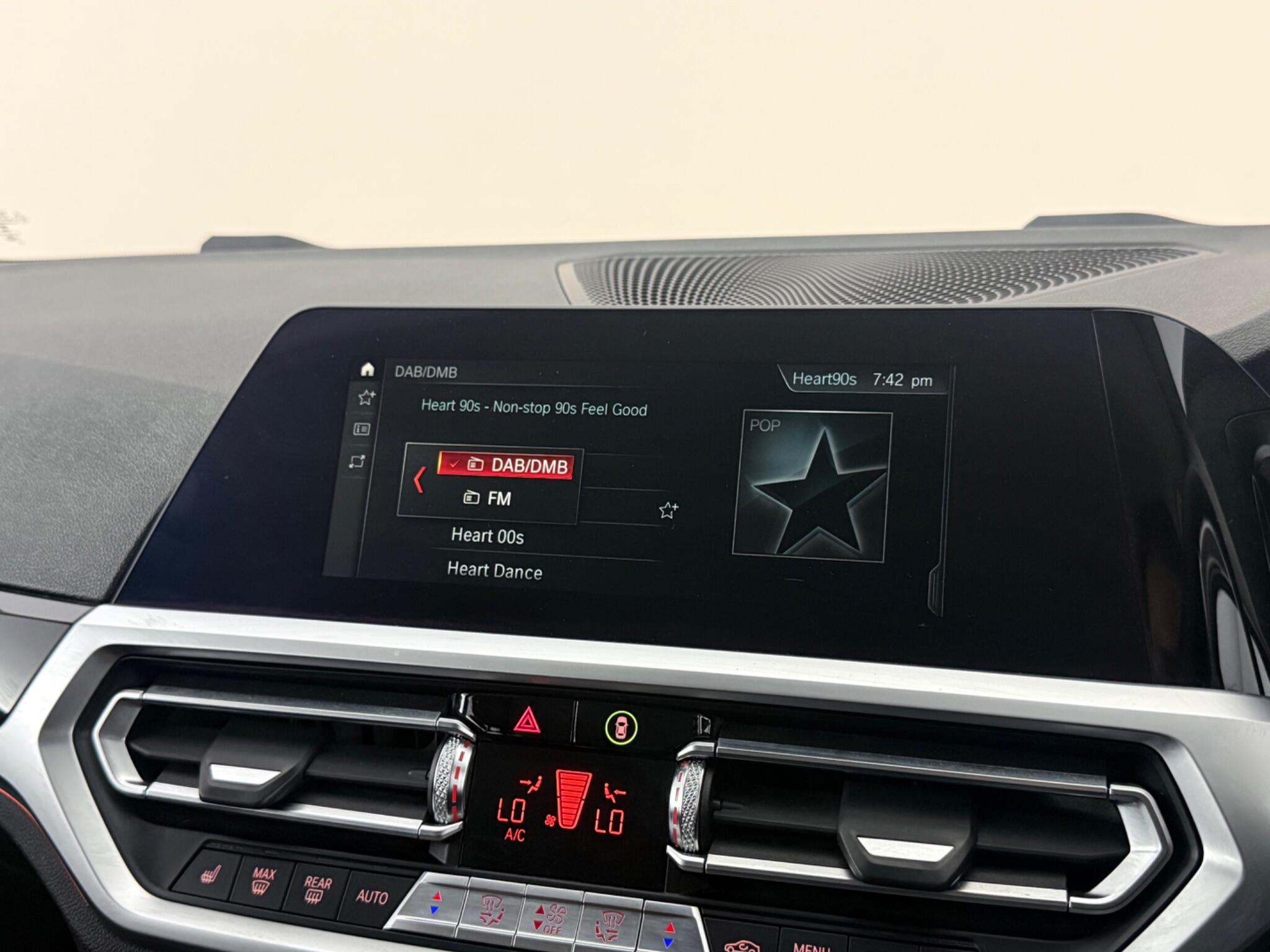BMW 3 Series view 20