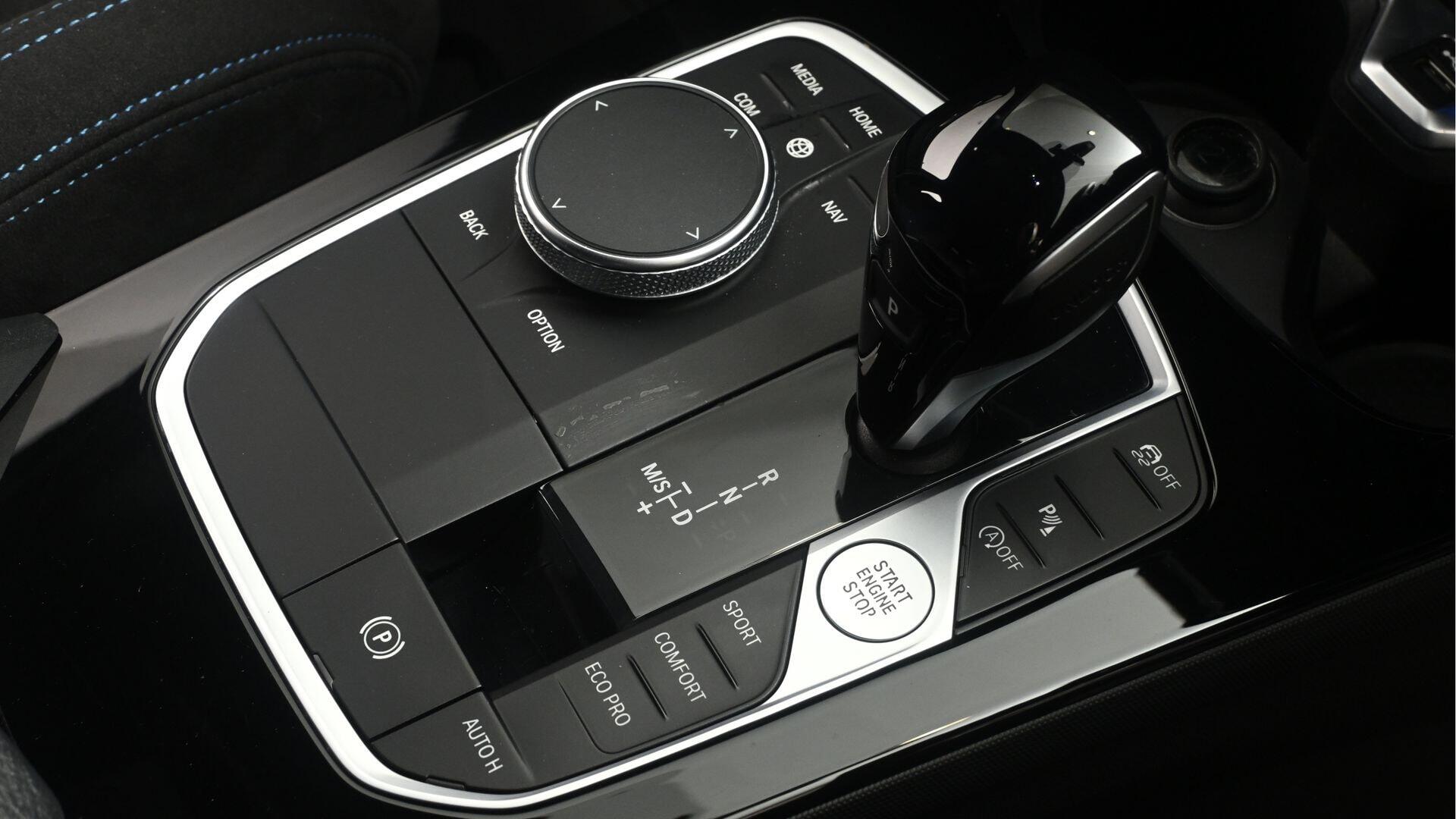 BMW 1 Series view 10