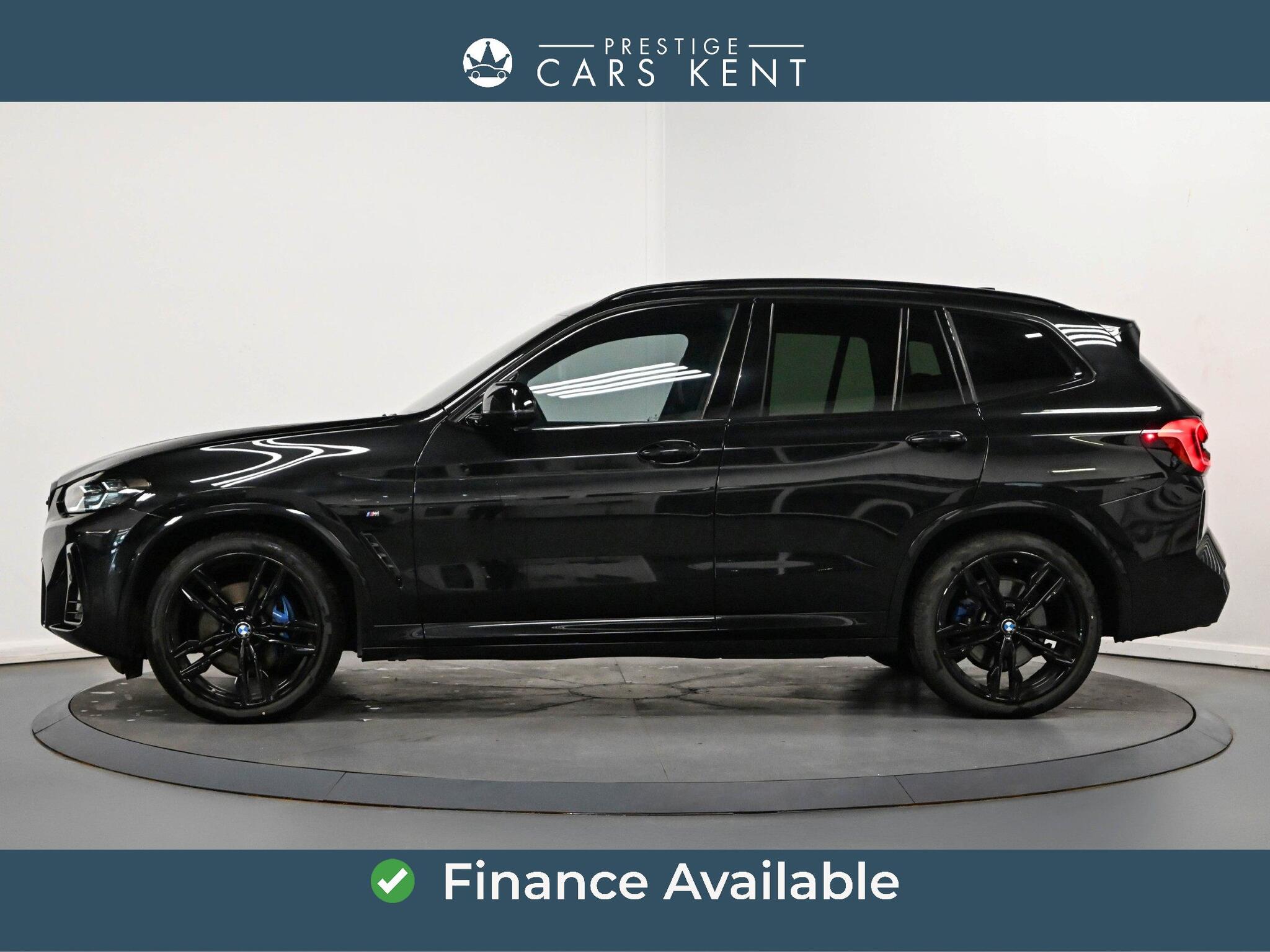 BMW X3 view 4