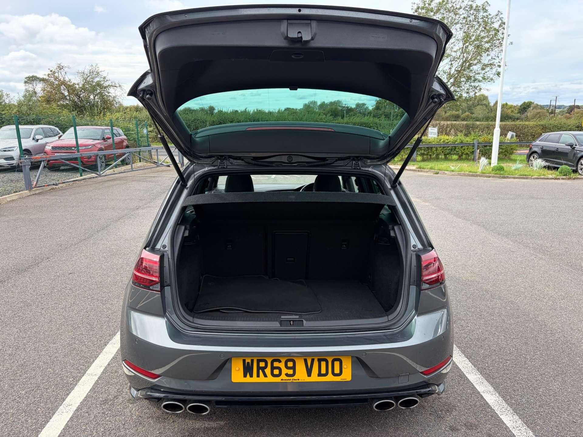 Volkswagen Golf view 25