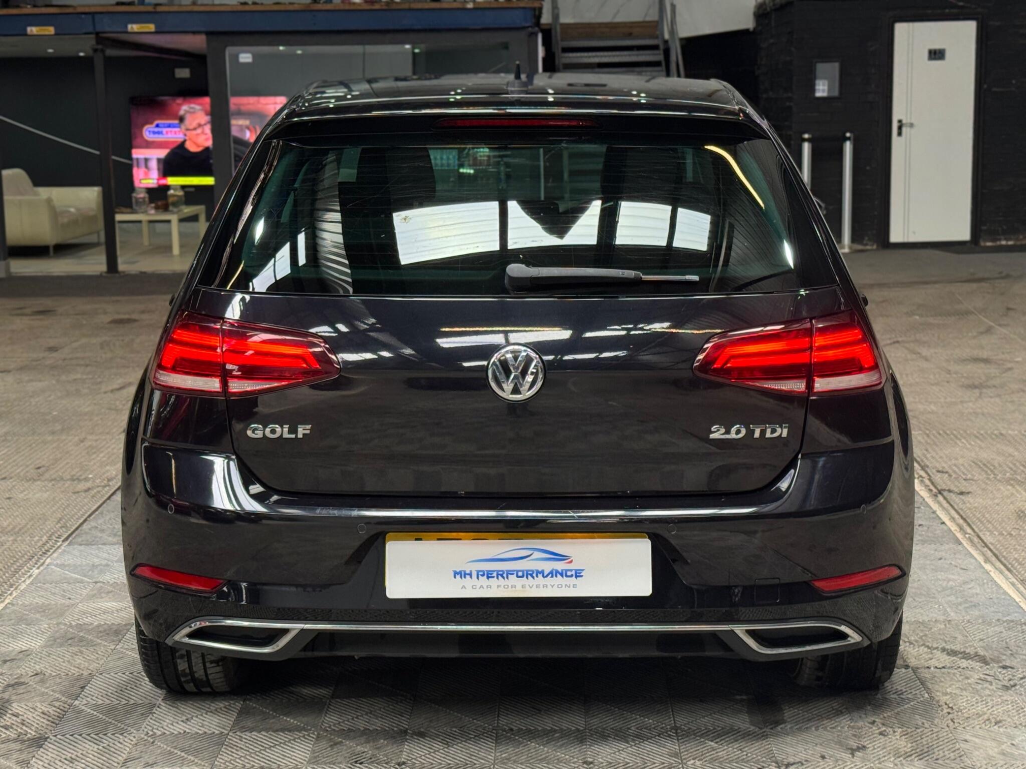 Volkswagen Golf view 42