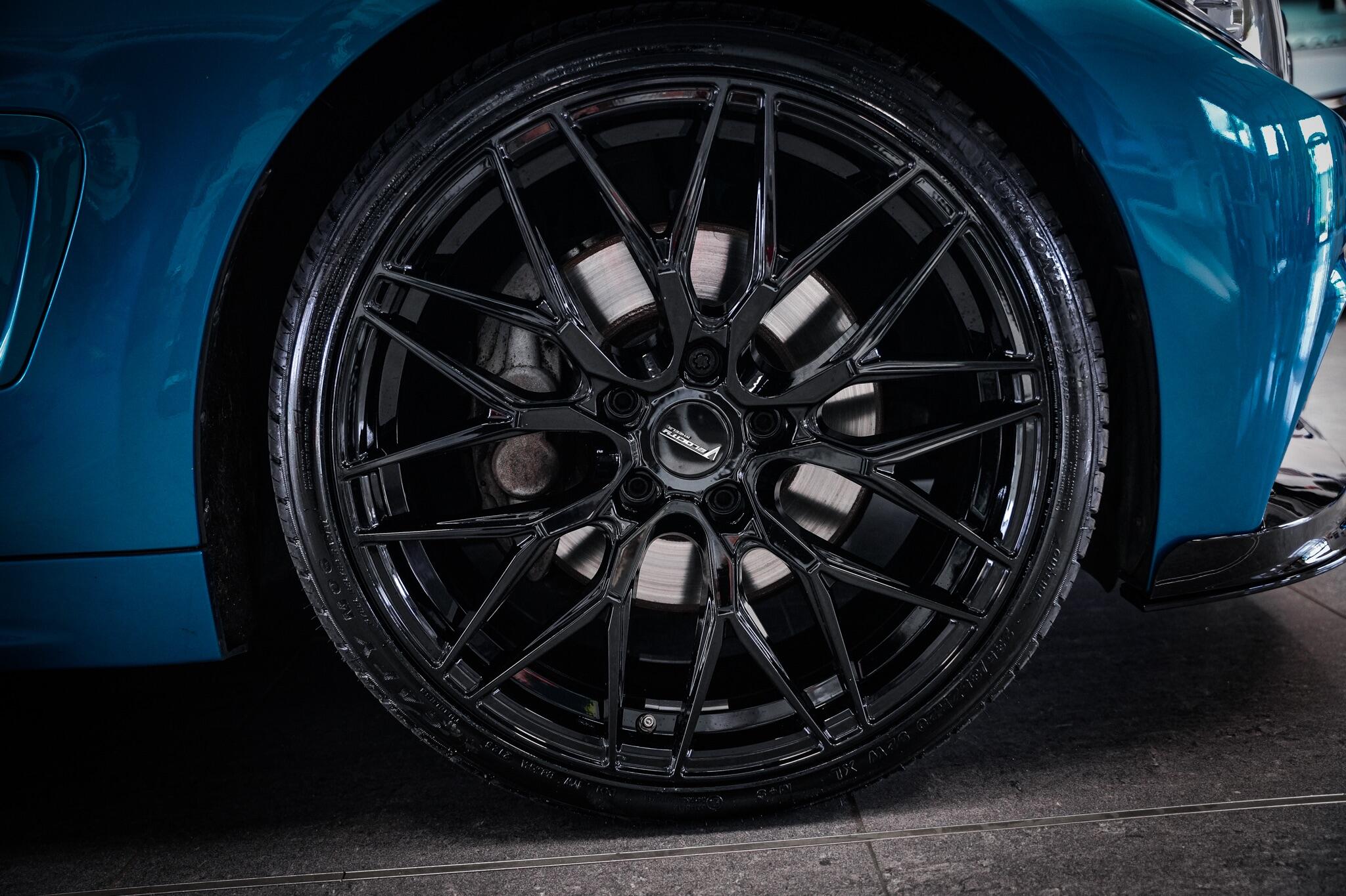 BMW 4 Series view 26