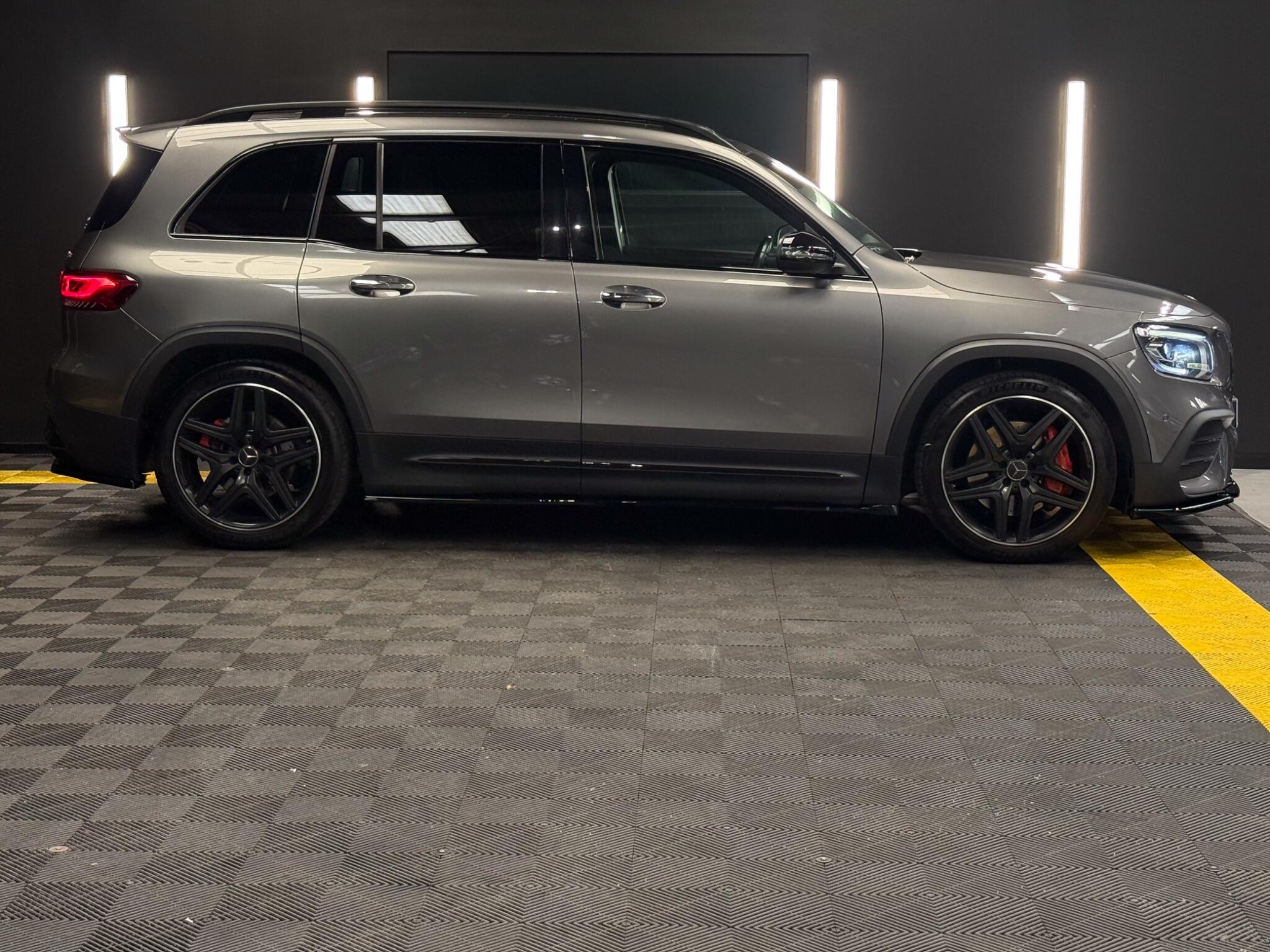 Mercedes-Benz GLB view 6