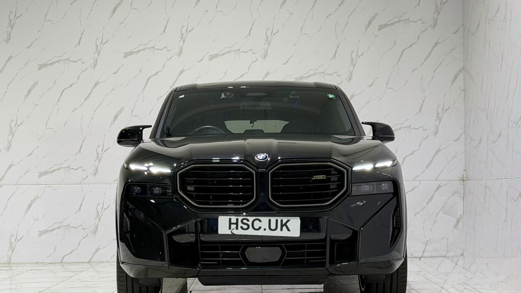 BMW XM view 2