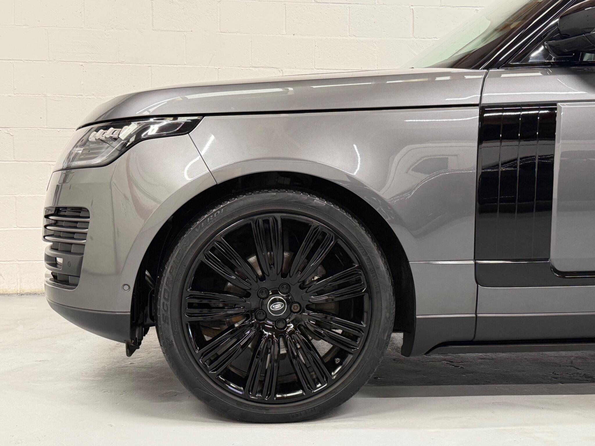 Land Rover Range Rover view 17