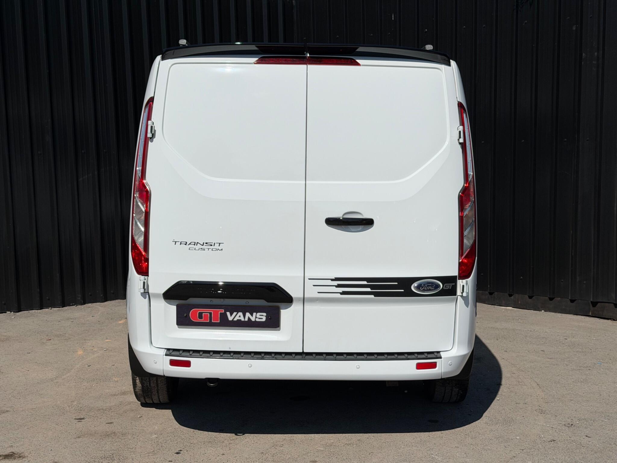 Ford Transit Custom view 6