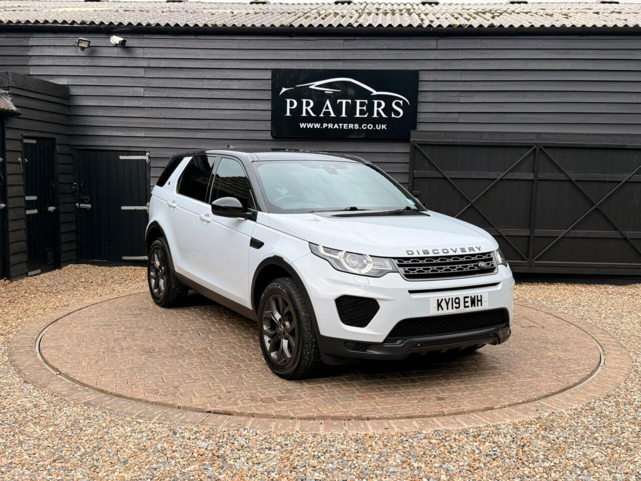 Land Rover Discovery Sport view 19