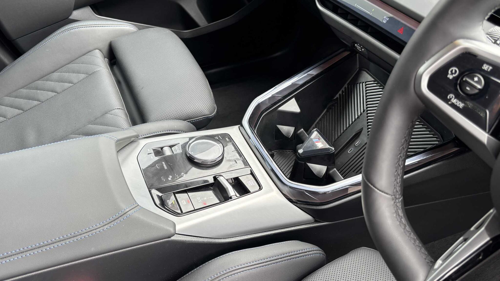 BMW X3 view 8