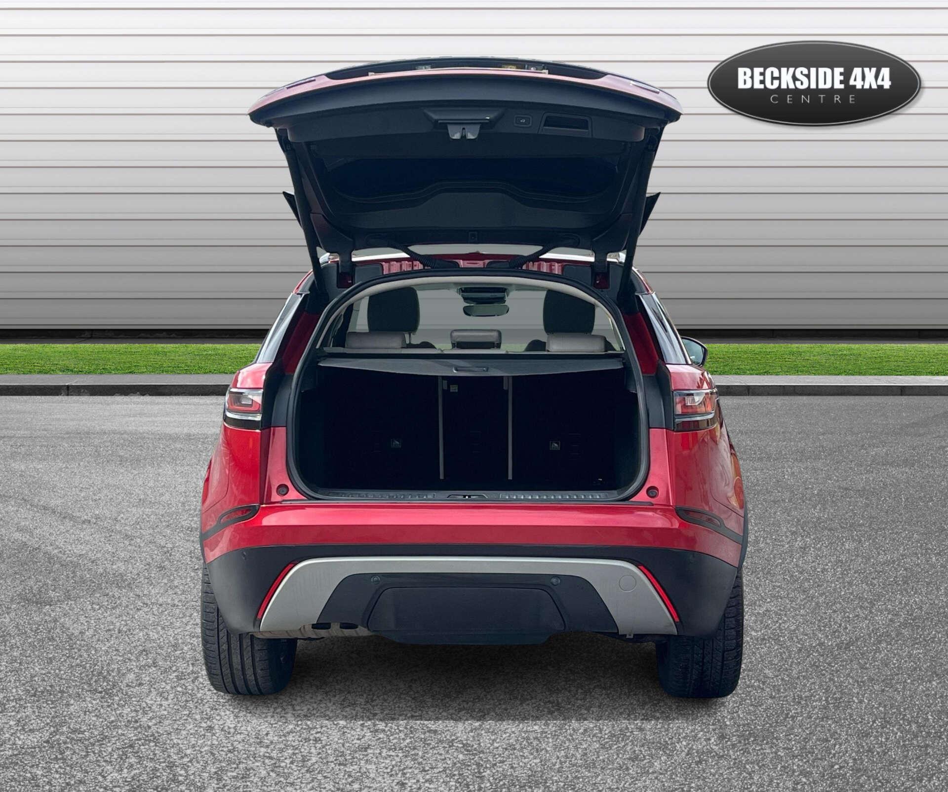 Land Rover Range Rover Velar view 11