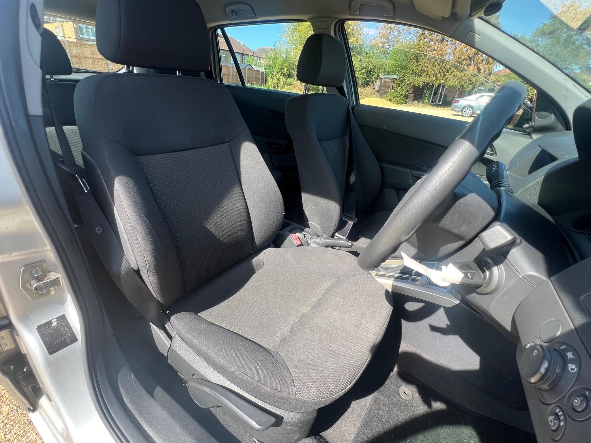Vauxhall Astra view 16