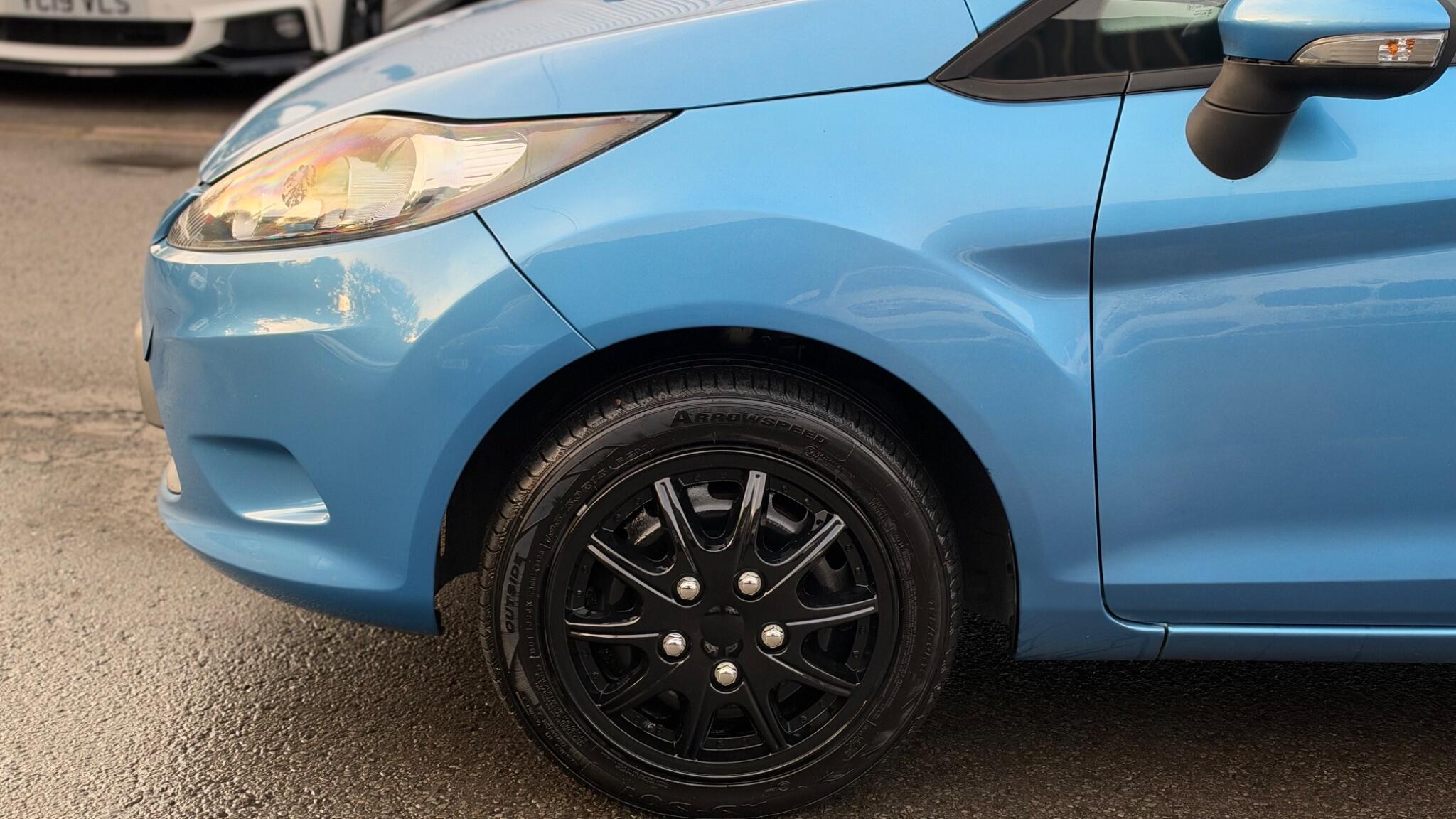Ford Fiesta view 12