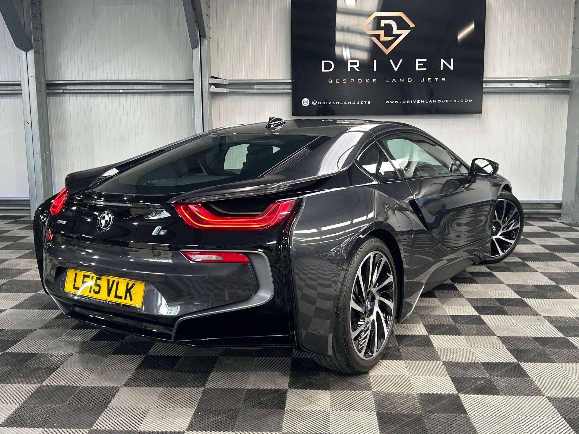 BMW I8 view 19
