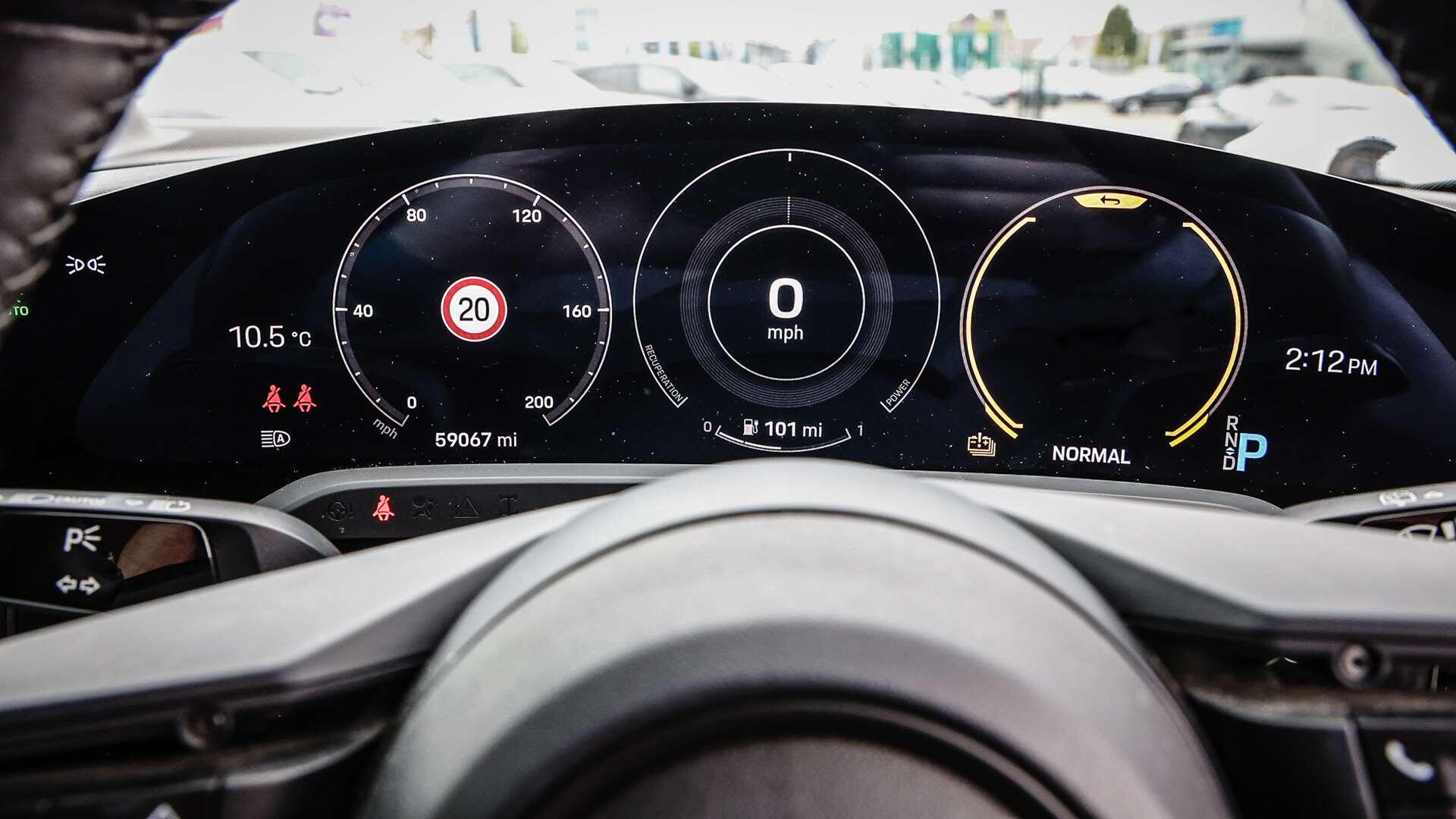 Porsche Taycan view 16