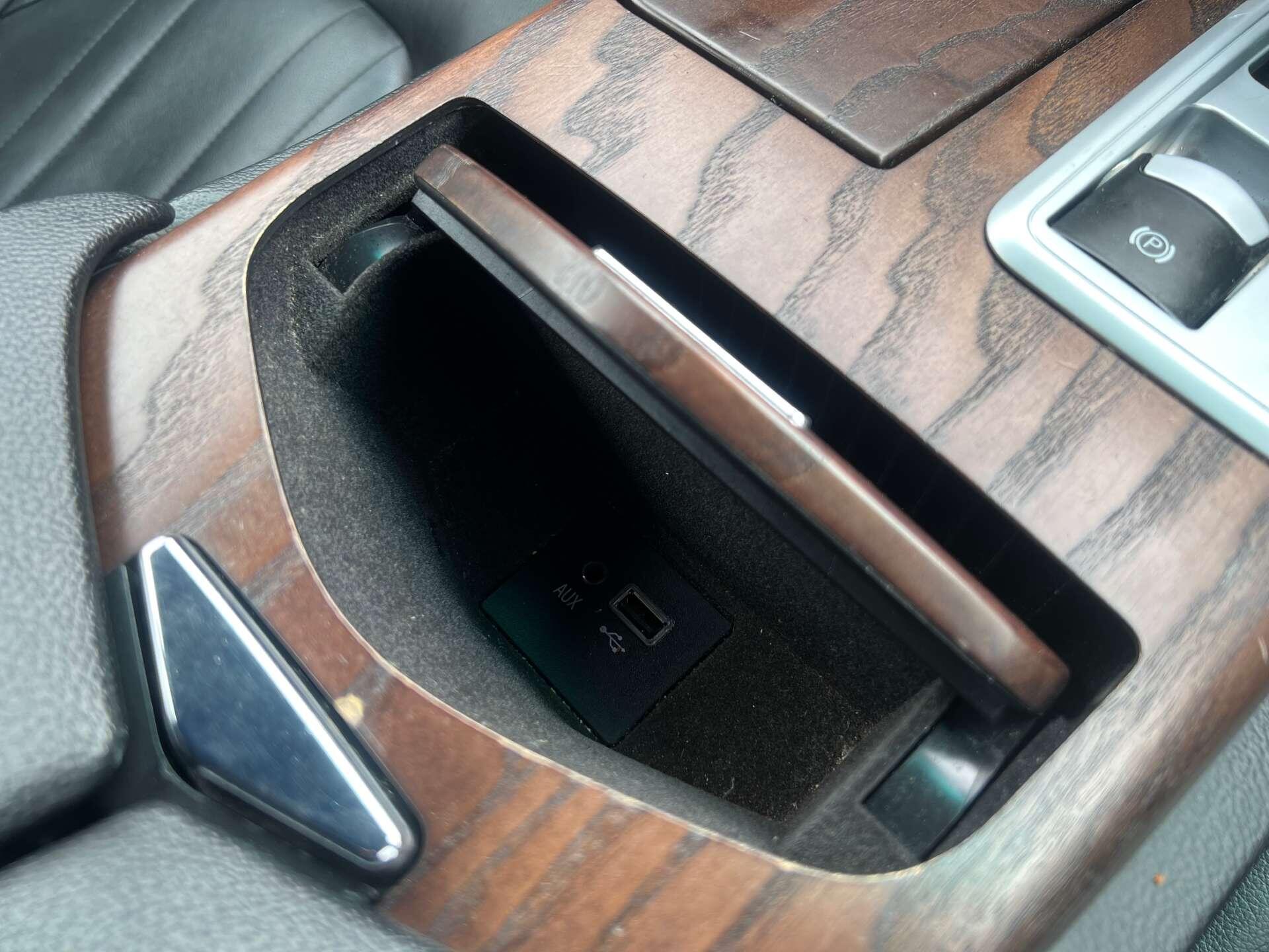 Maserati Ghibli view 32