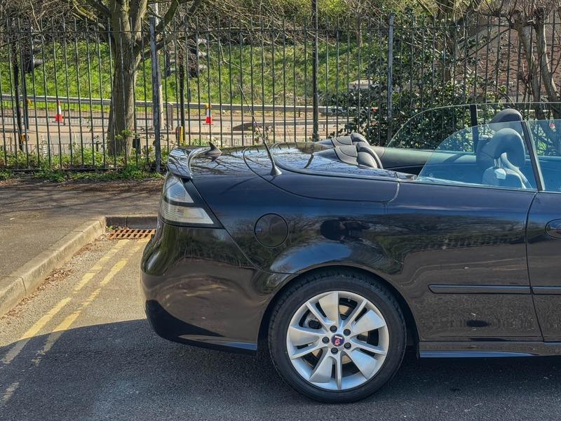 2010 Saab 9-3 2.0T Aero Auto Euro 4 2dr • 56,846 miles image 16