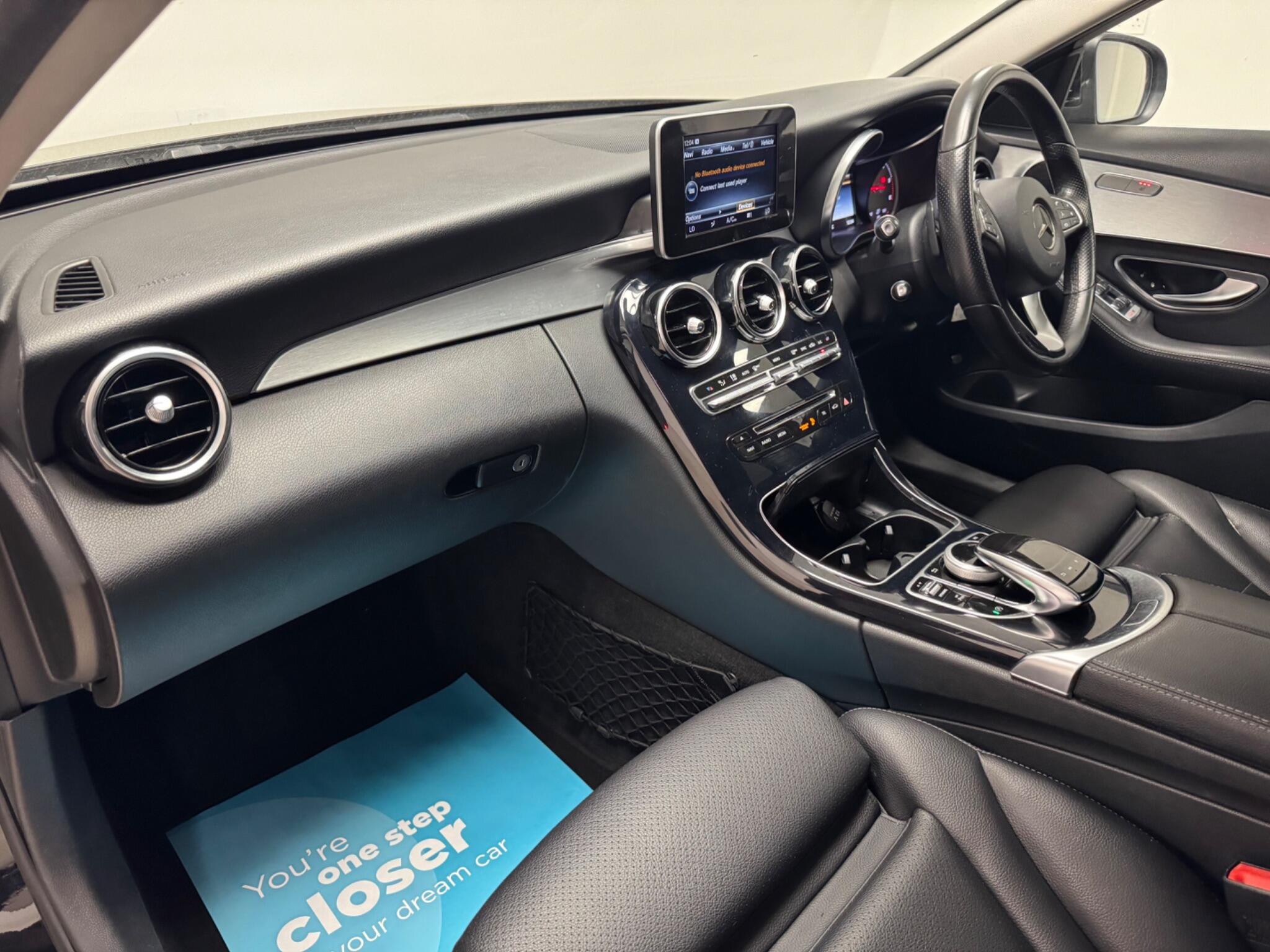 Mercedes-Benz C-Class view 8