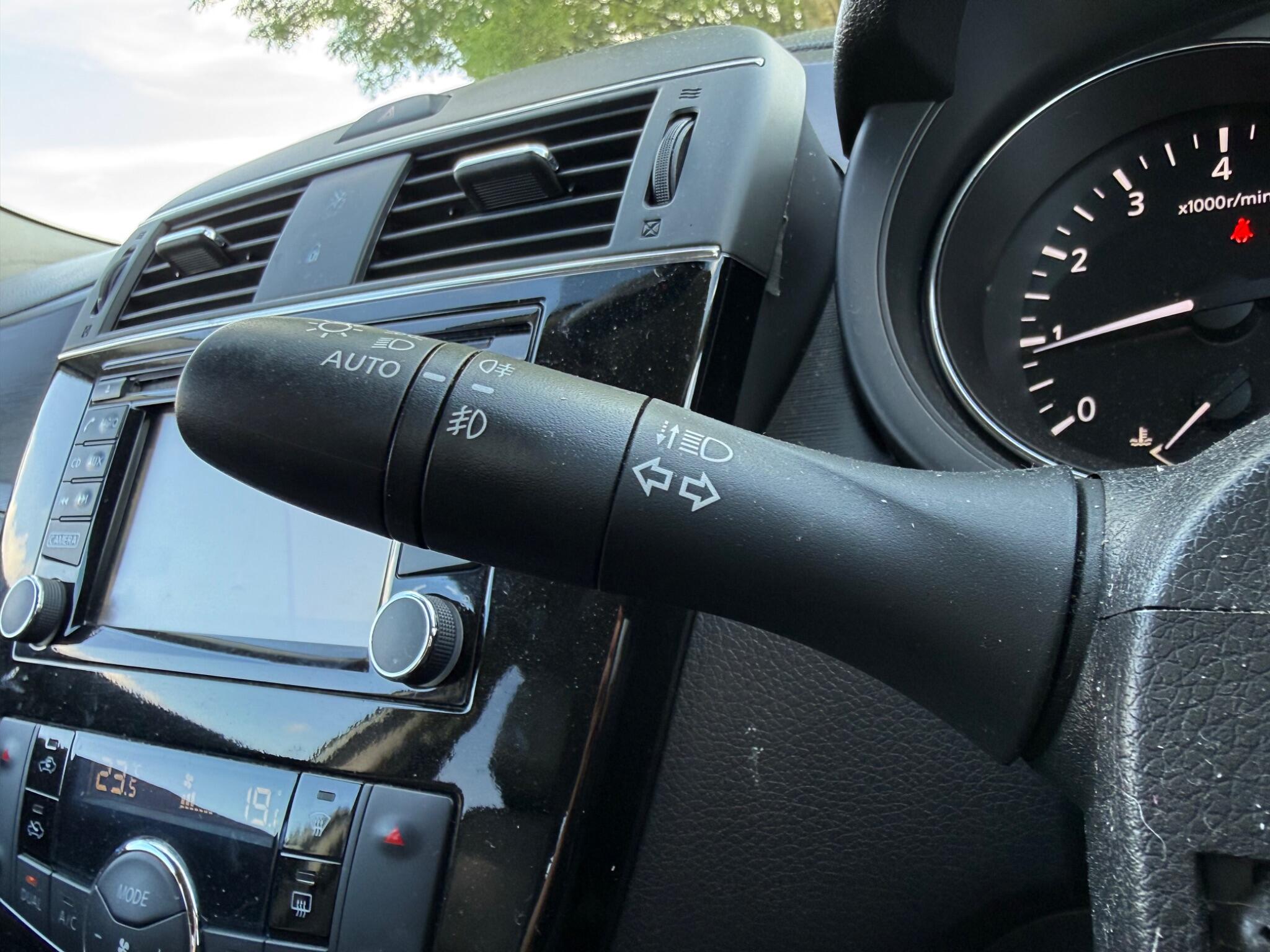 Nissan Pulsar view 16