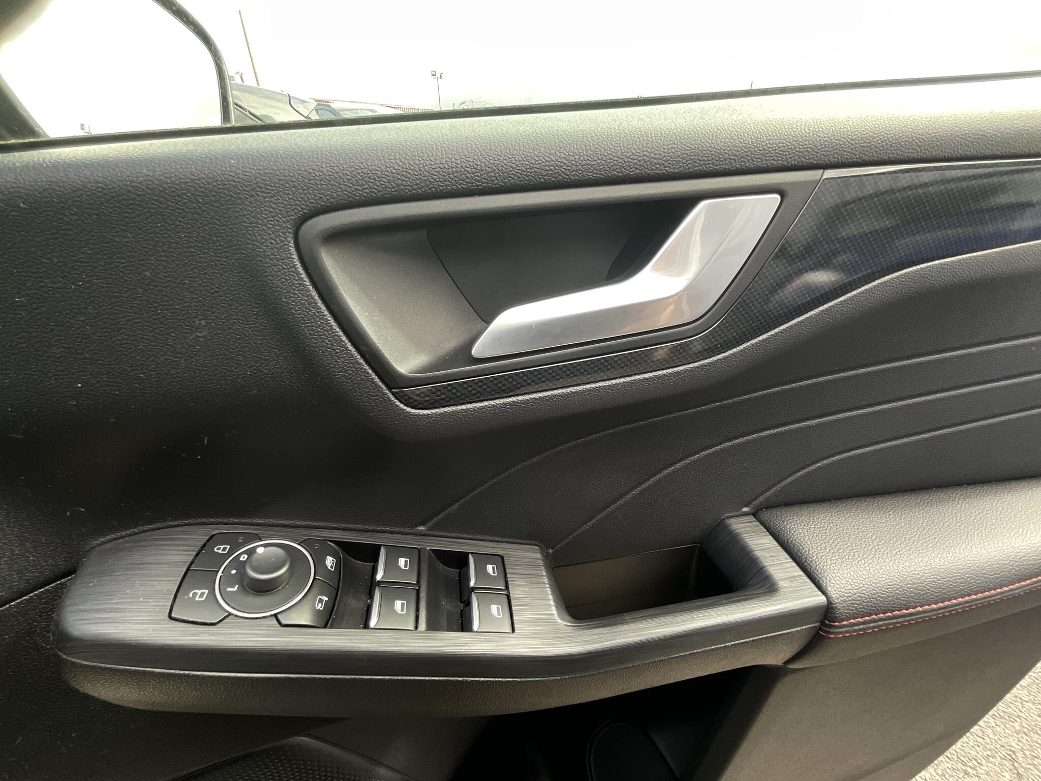 Ford Kuga view 35
