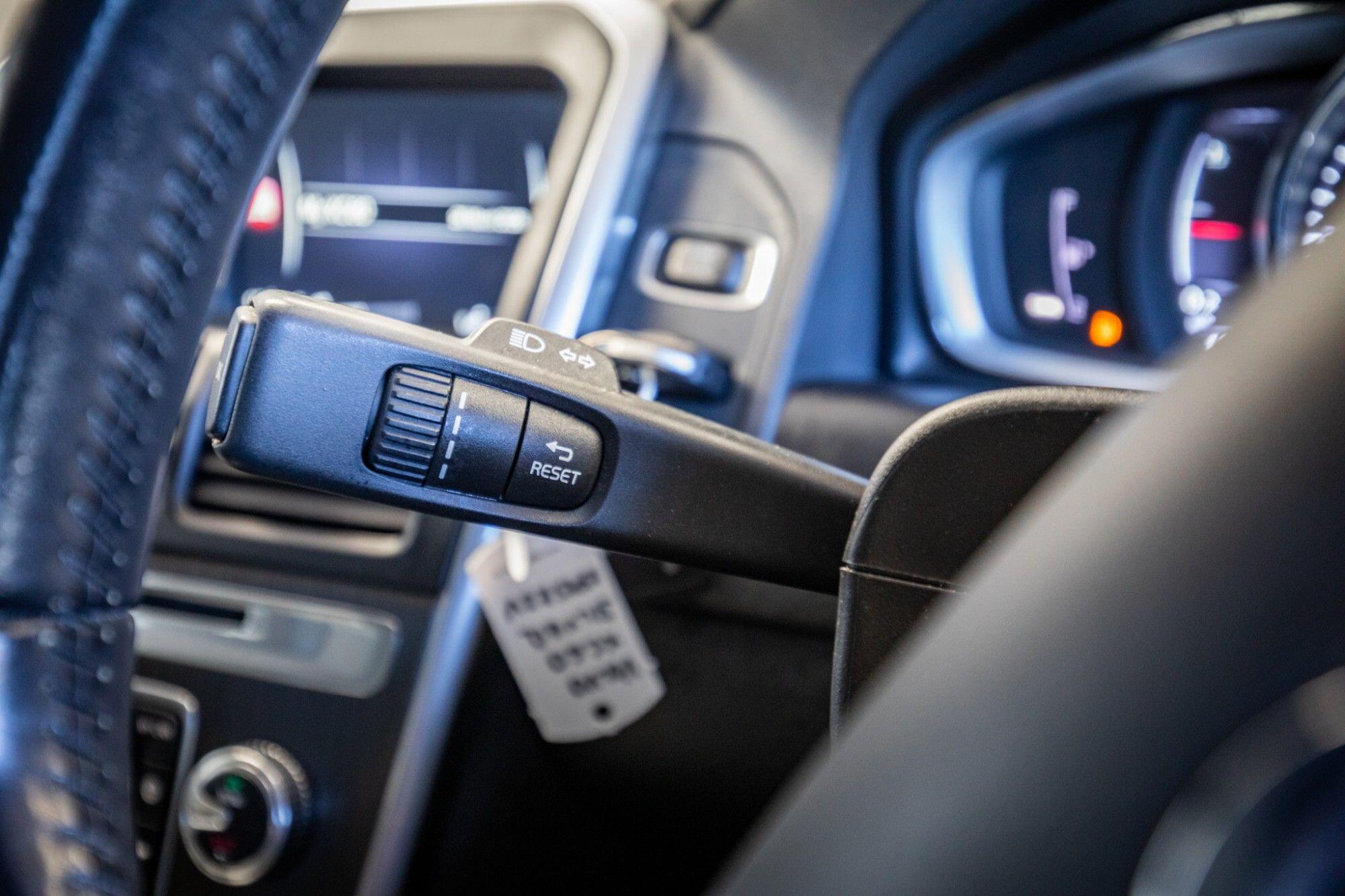 Volvo XC60 view 19