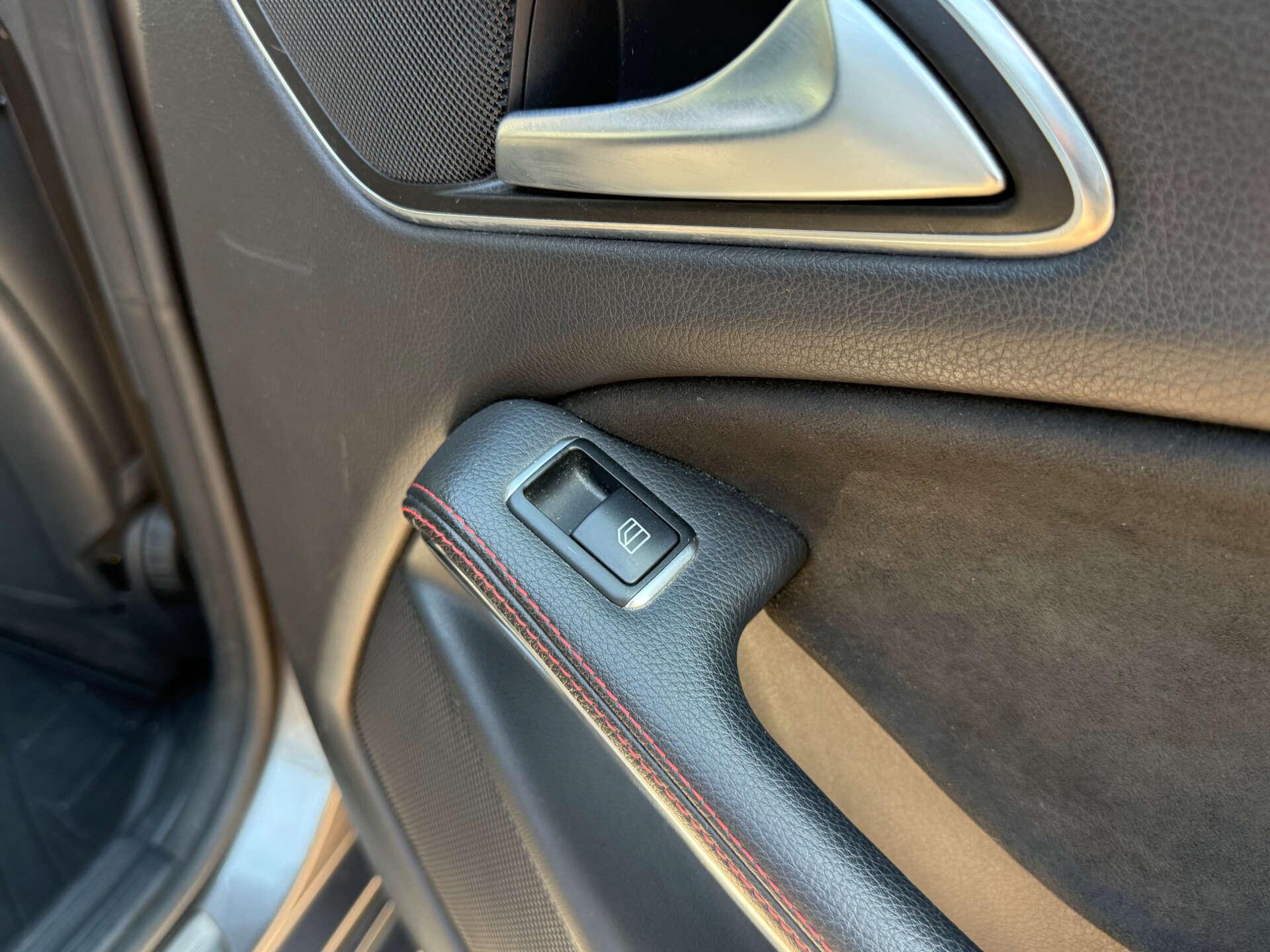Mercedes-Benz CLA view 56