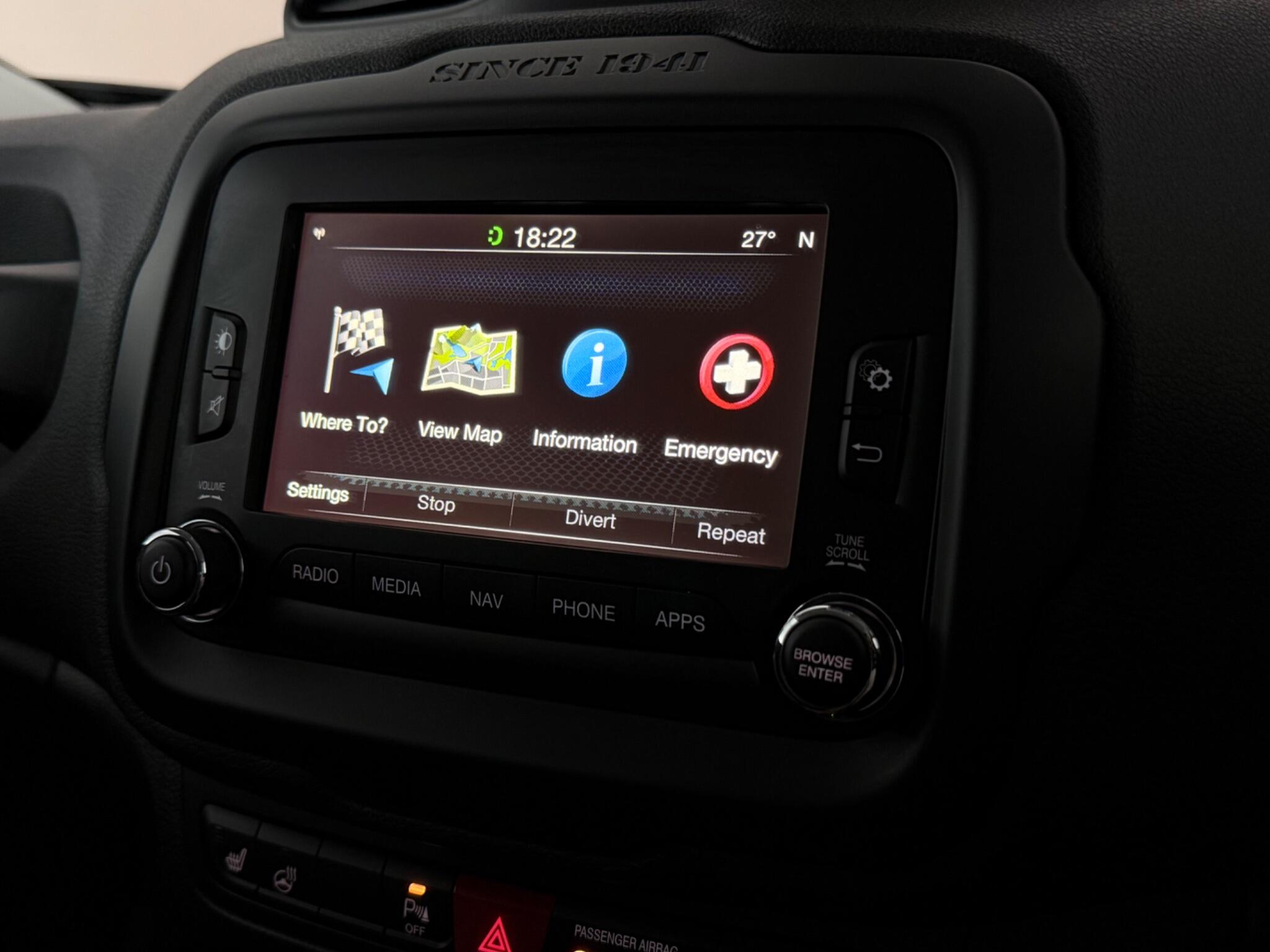 Jeep Renegade view 27