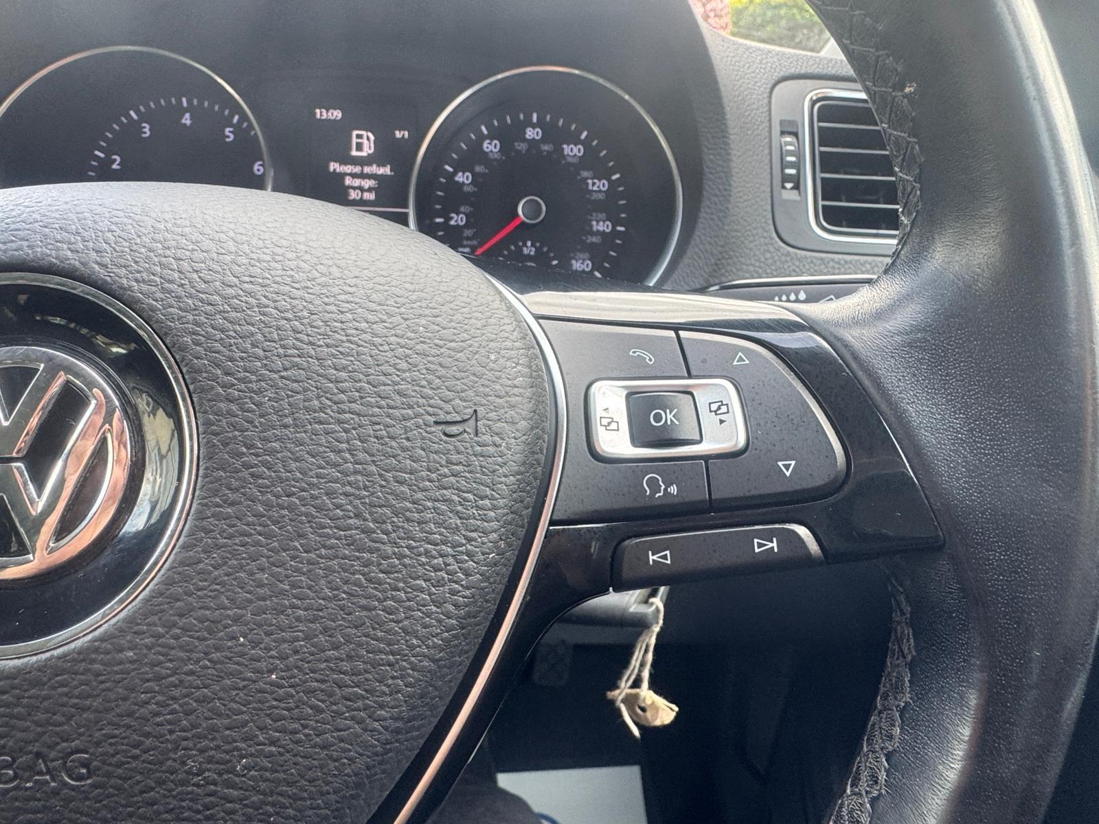 Volkswagen Polo view 12