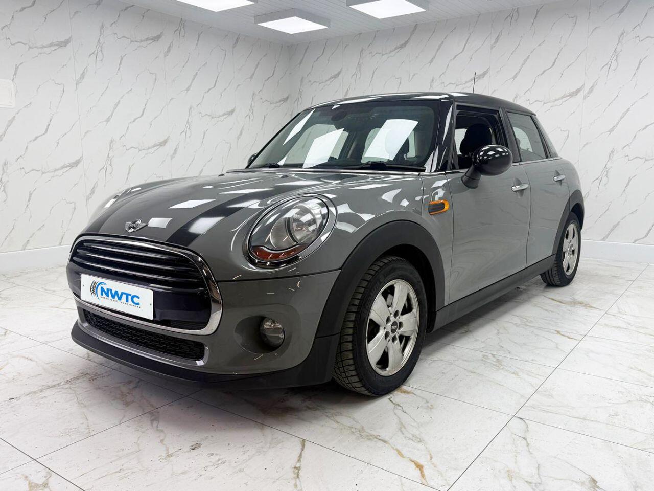 Mini Hatch view 7