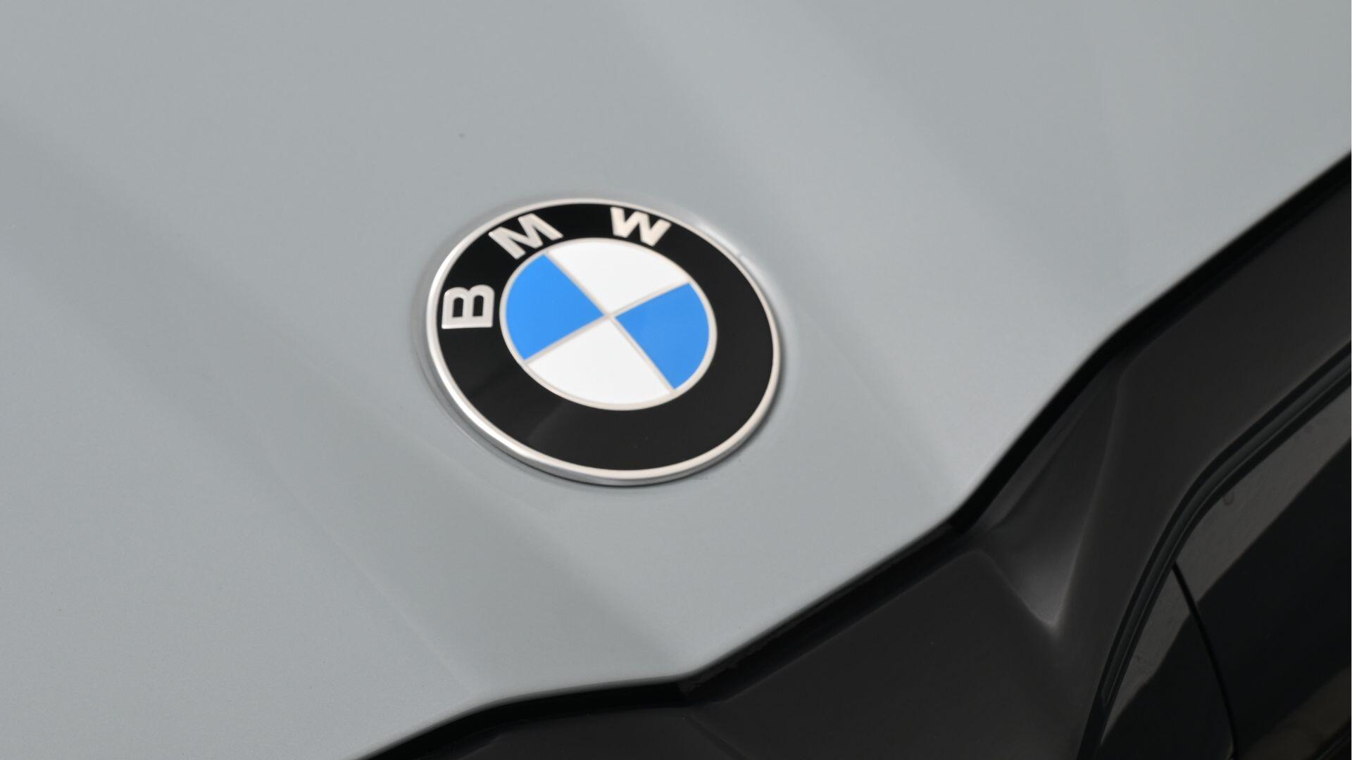 BMW M5 view 32