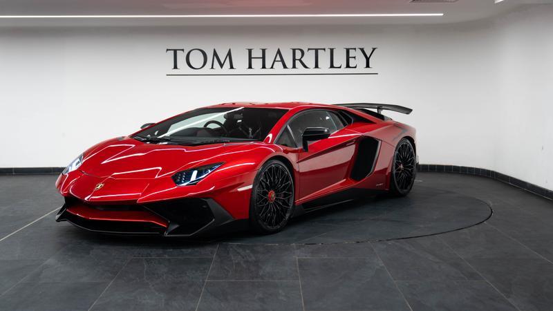 Lamborghini Aventador view 3