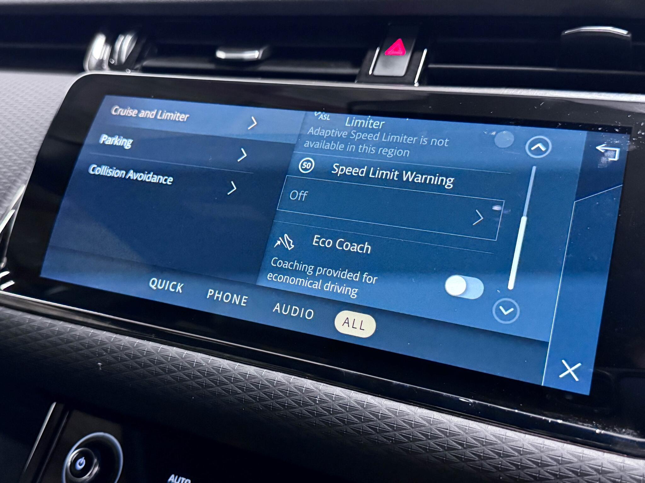 Land Rover Range Rover Evoque view 42