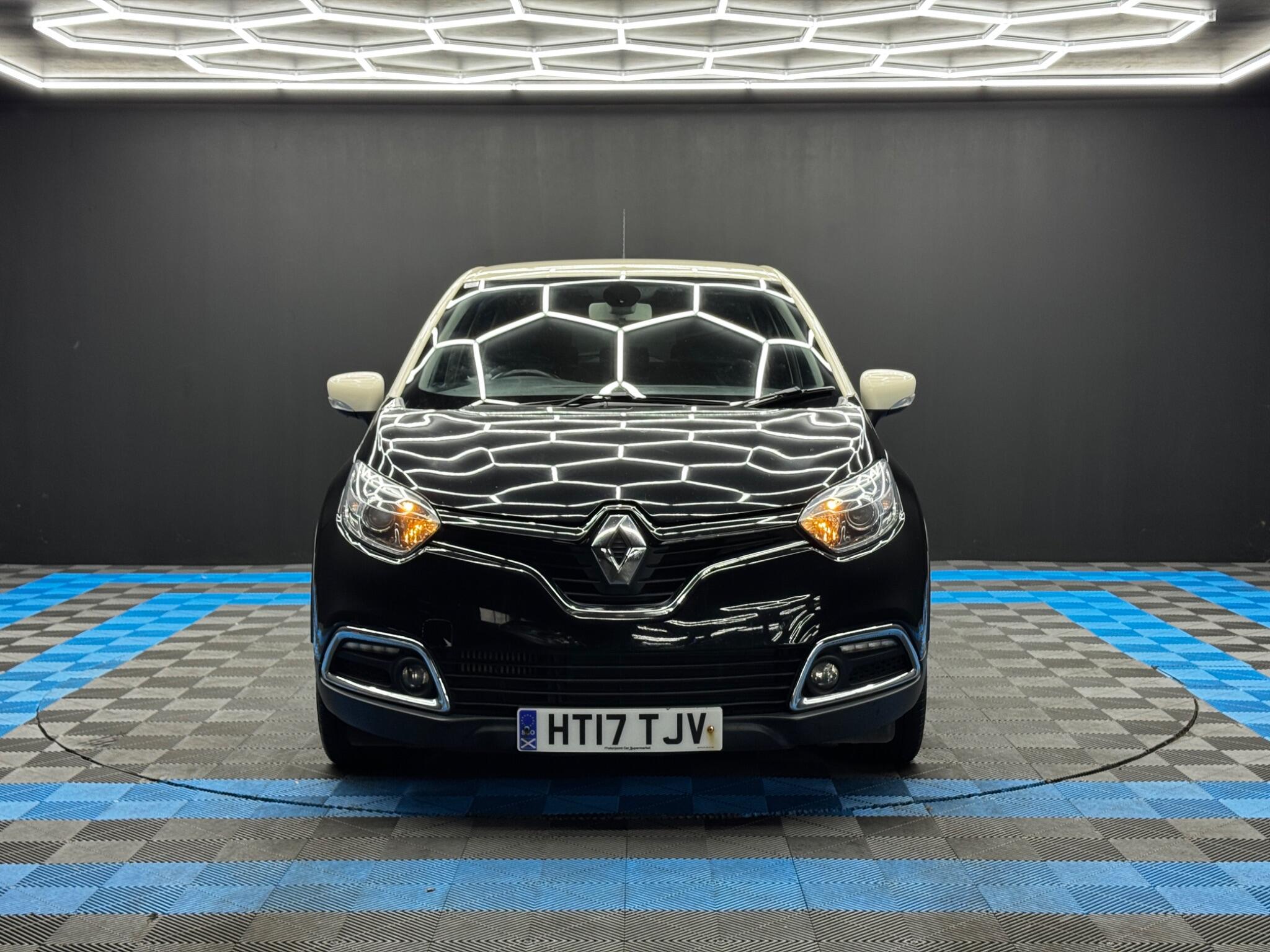 Renault Captur view 2