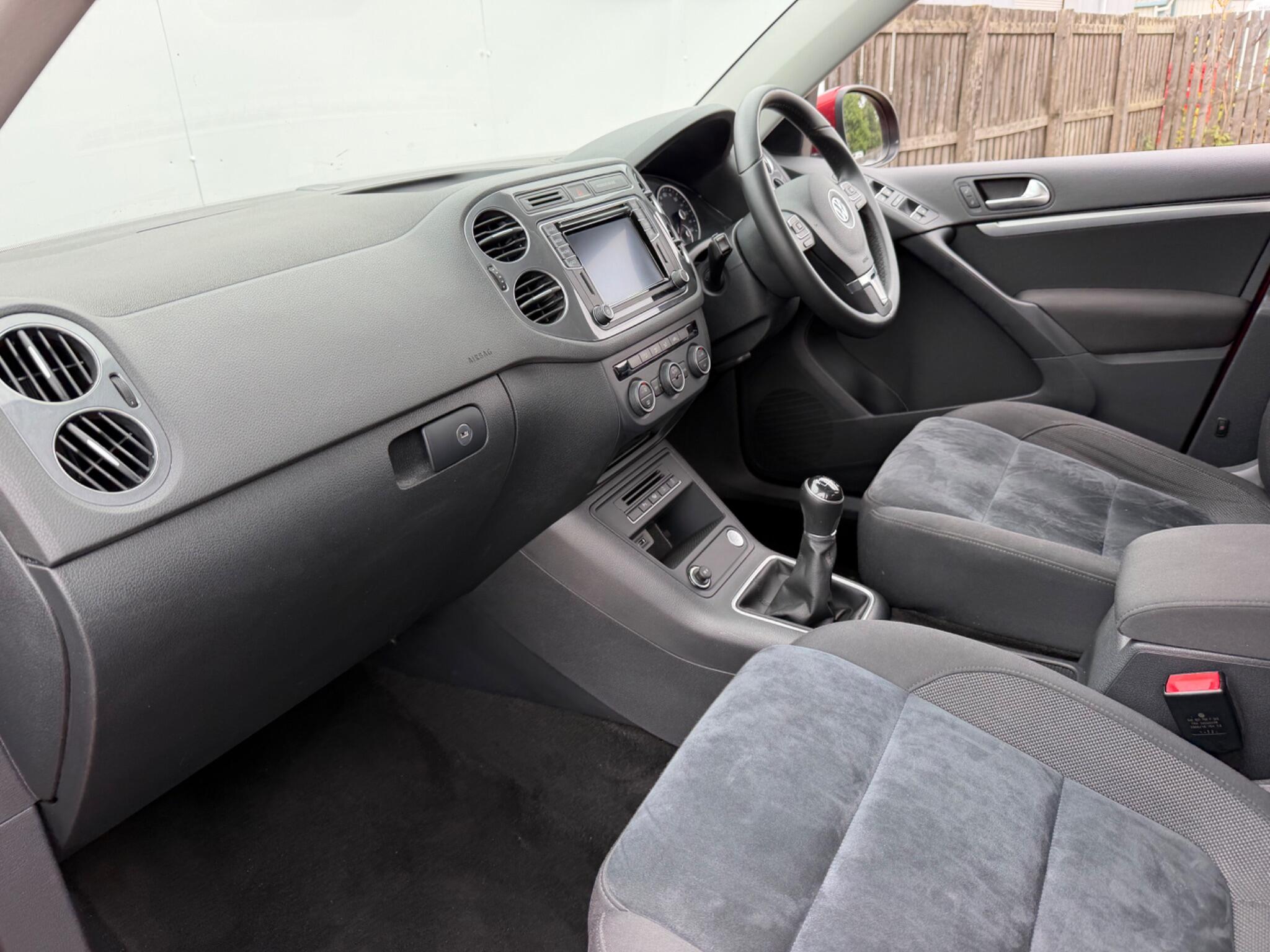 Volkswagen Tiguan view 25
