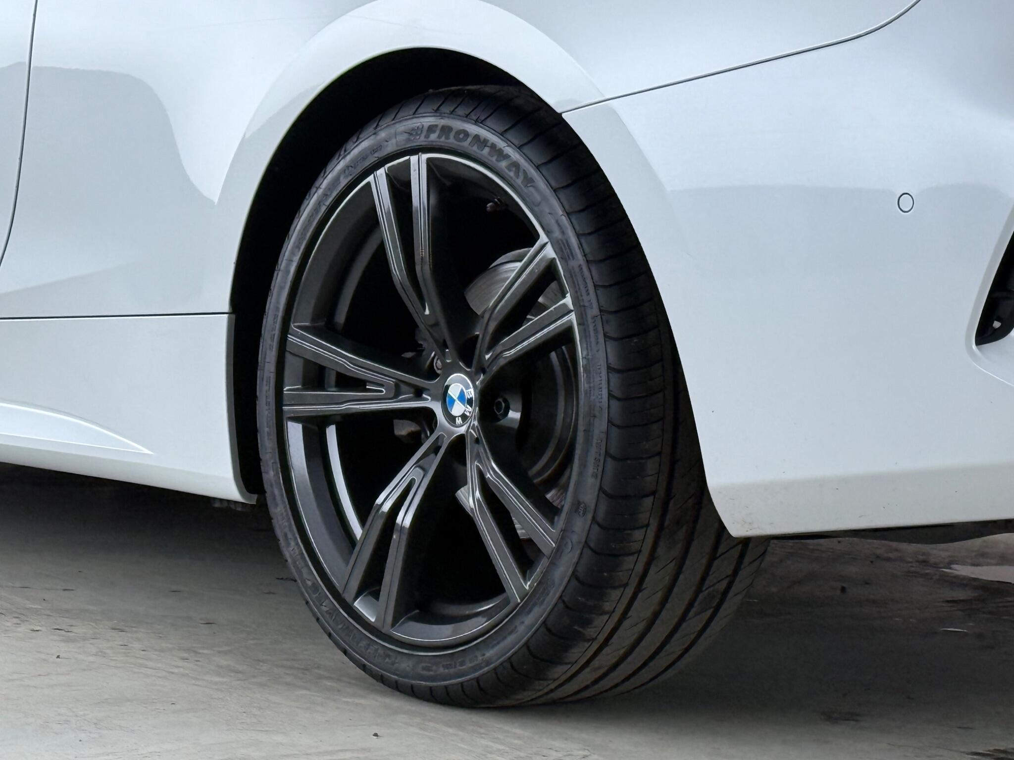 BMW 4 Series view 15