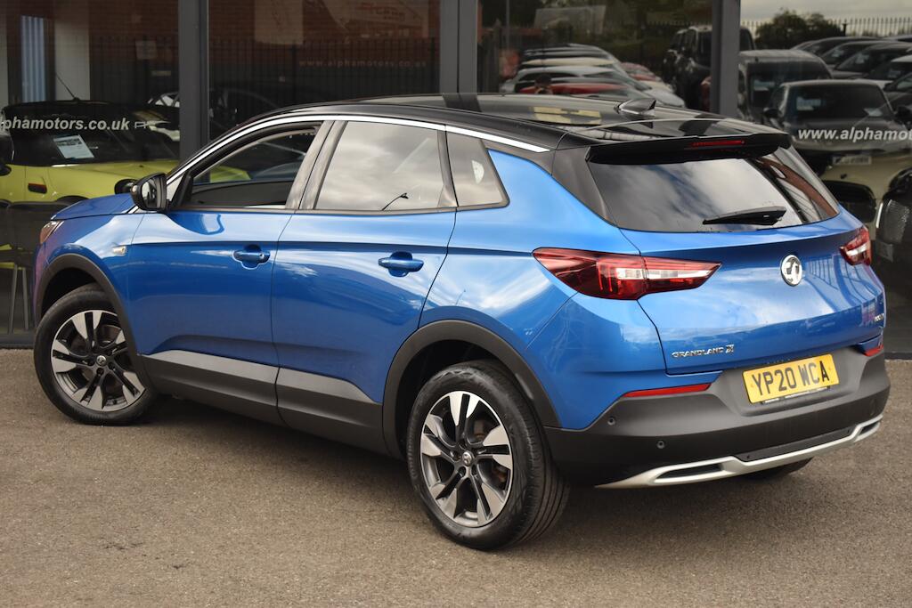 Vauxhall Grandland X view 2