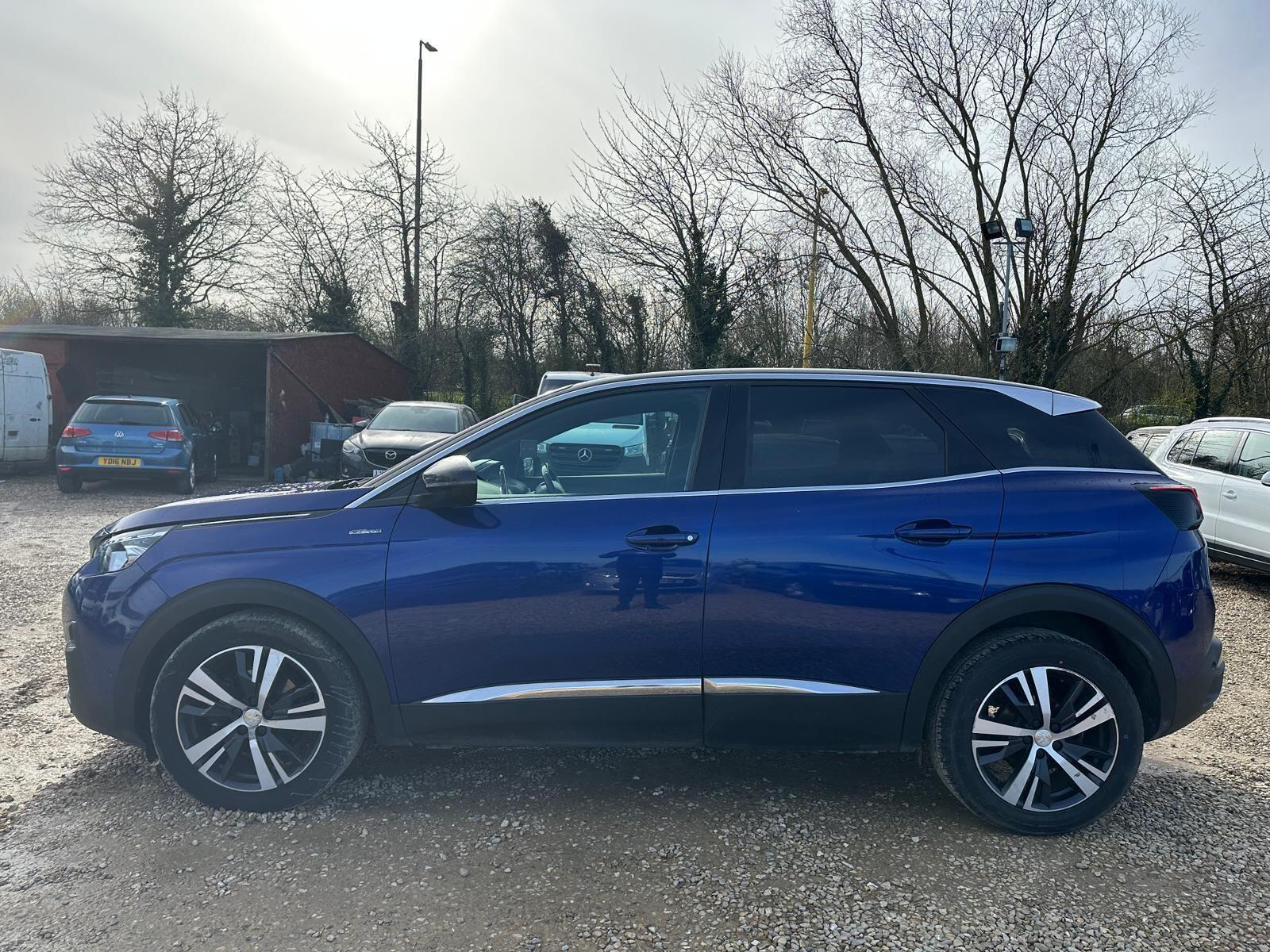 Peugeot 3008 view 6