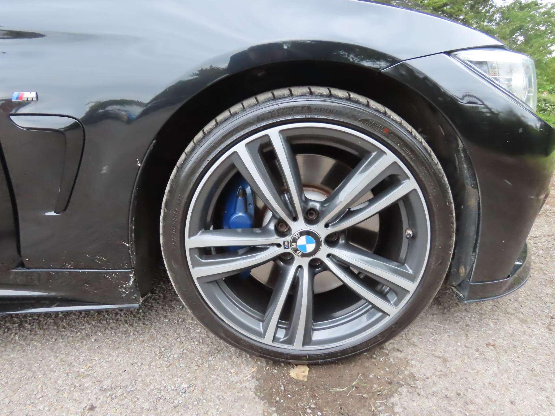 BMW 4 Series view 13
