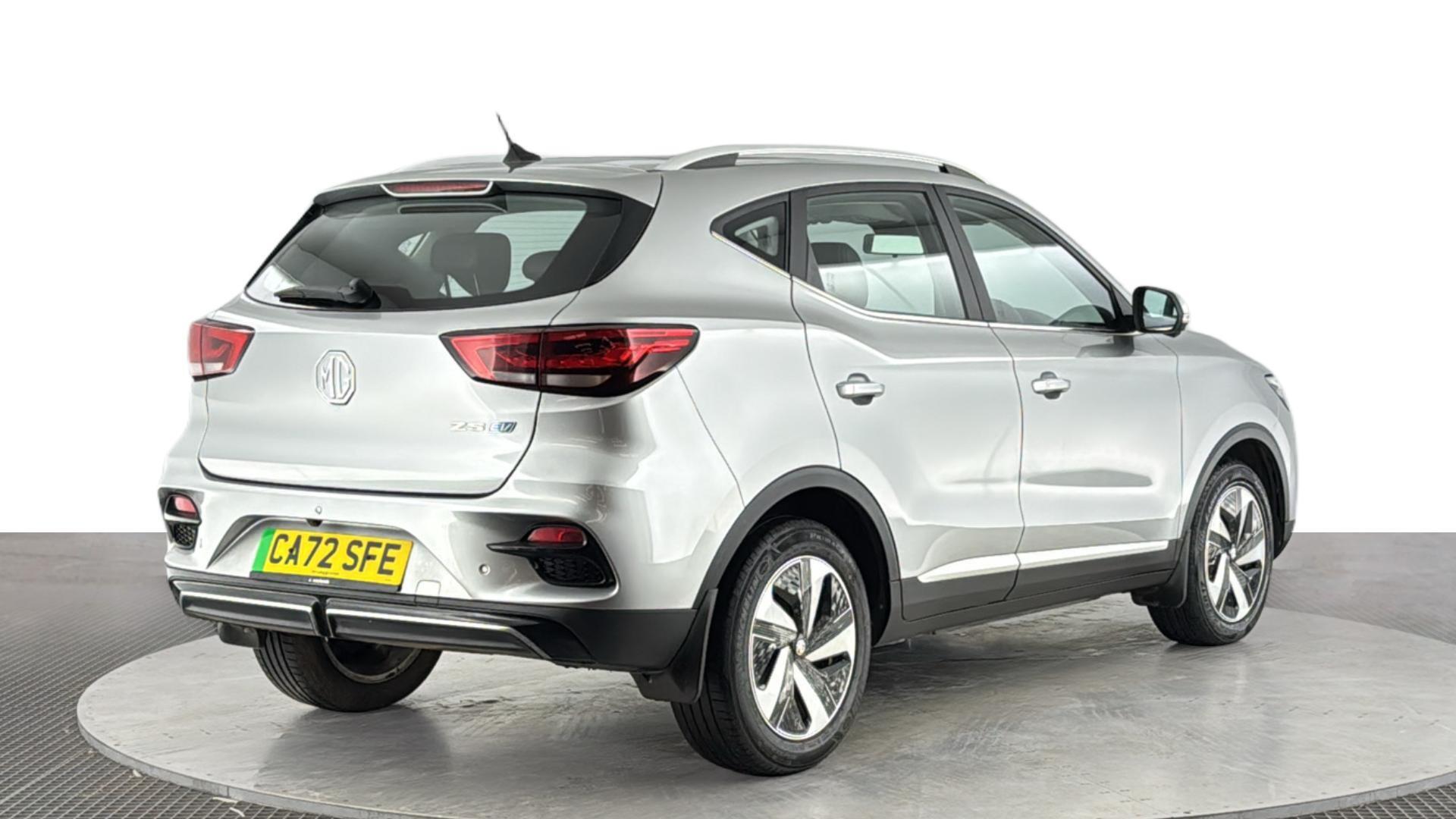MG ZS view 4