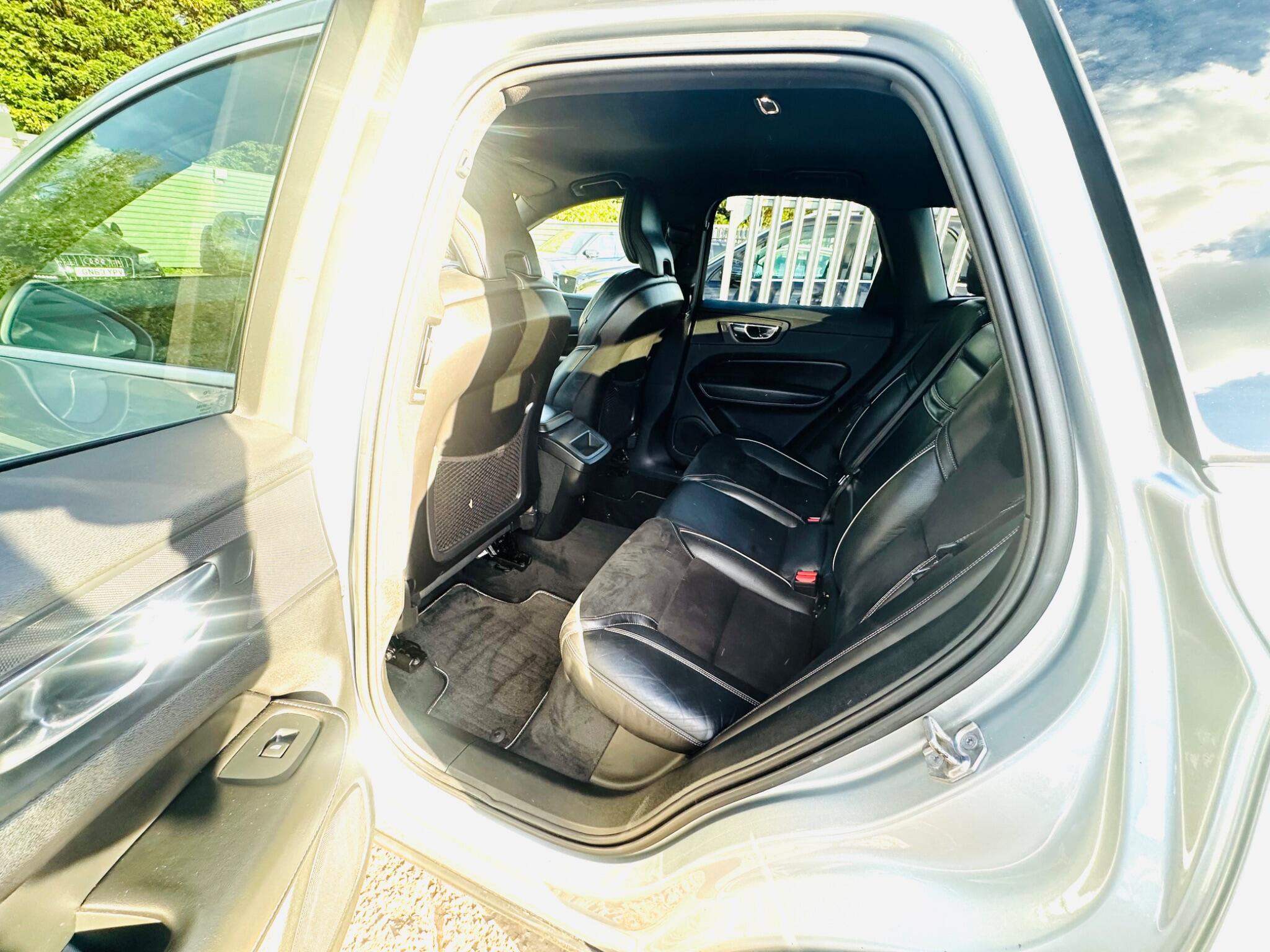 Volvo XC60 view 59