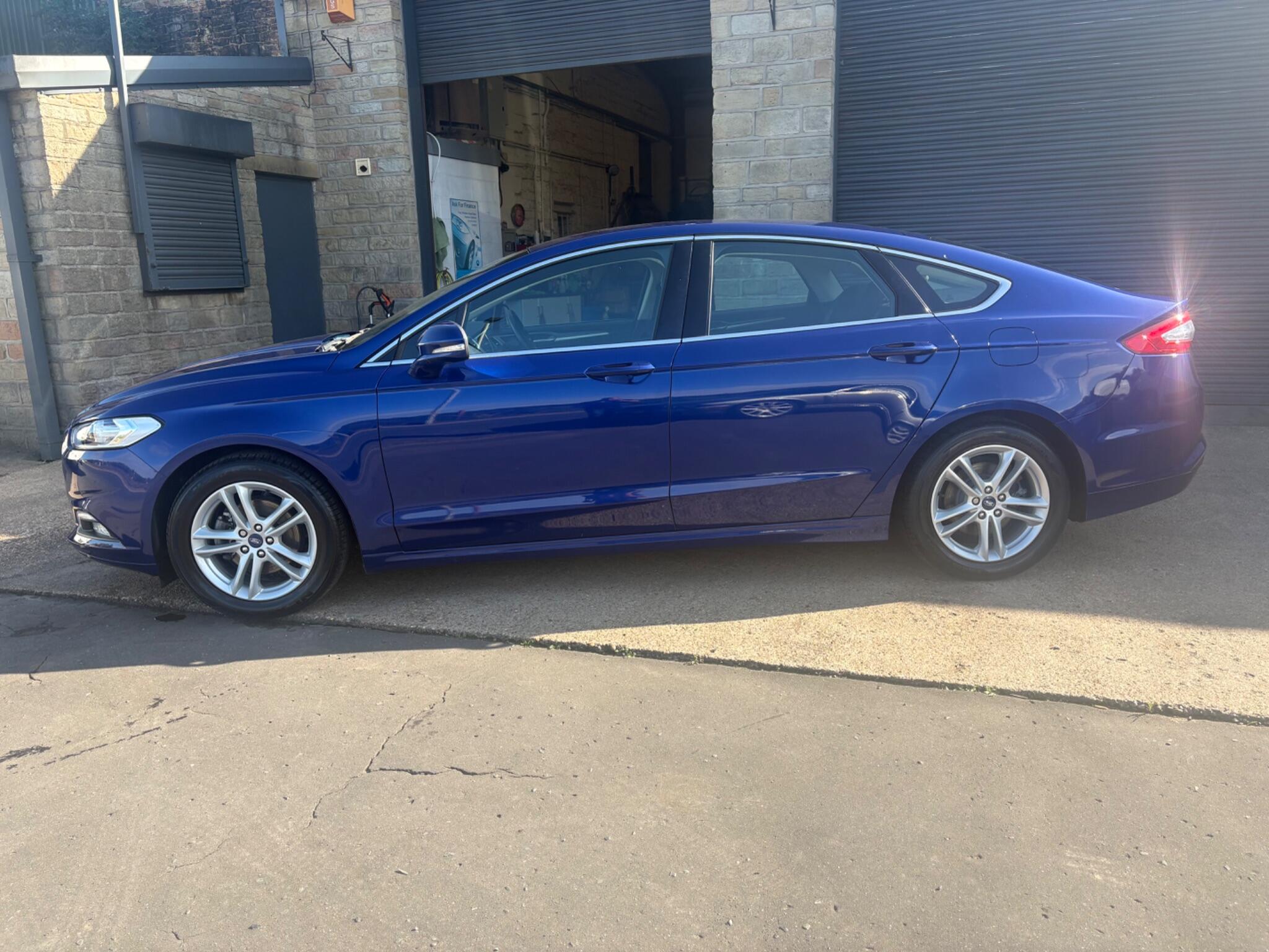 Ford Mondeo view 6