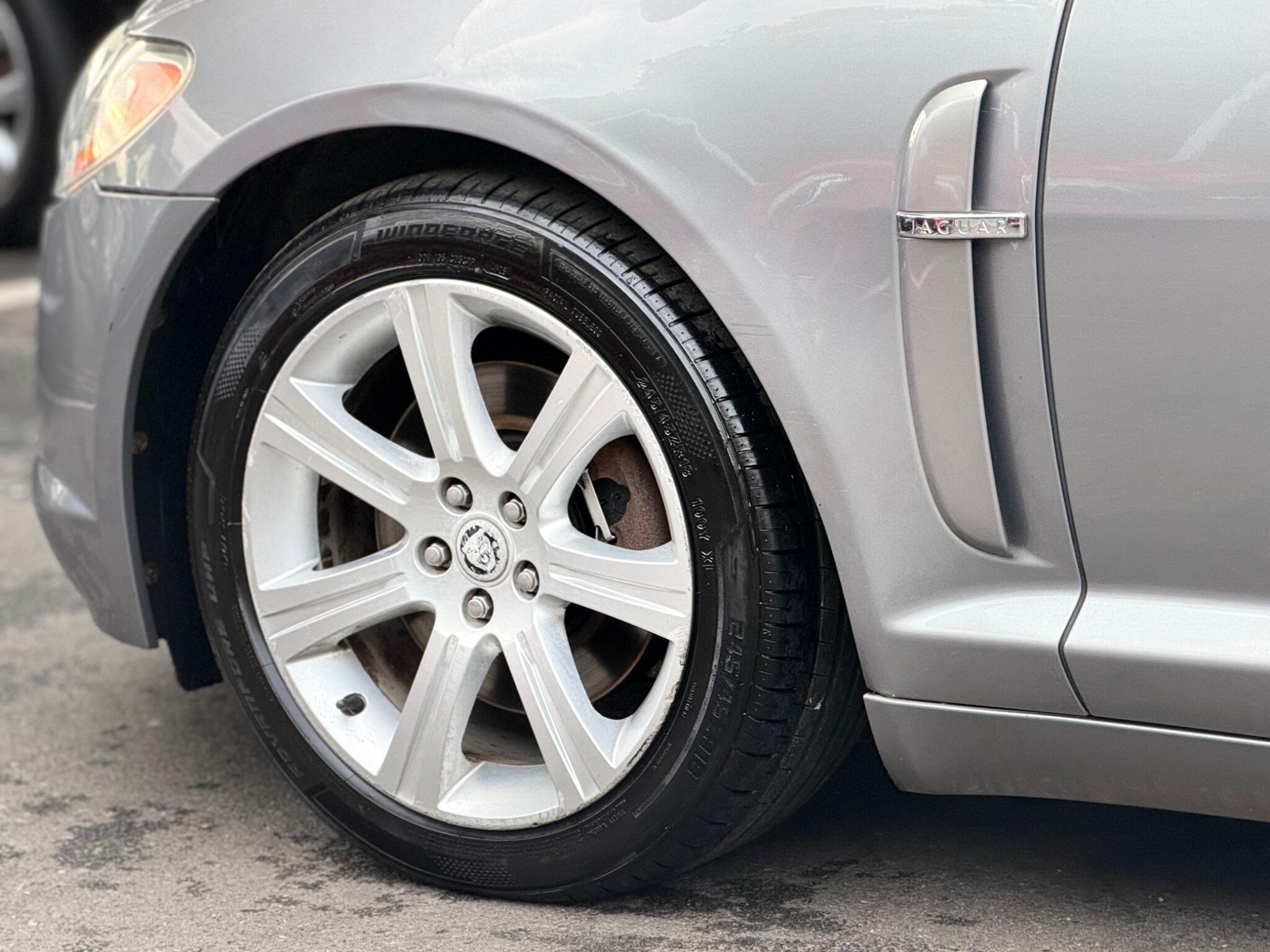 Jaguar XF view 63