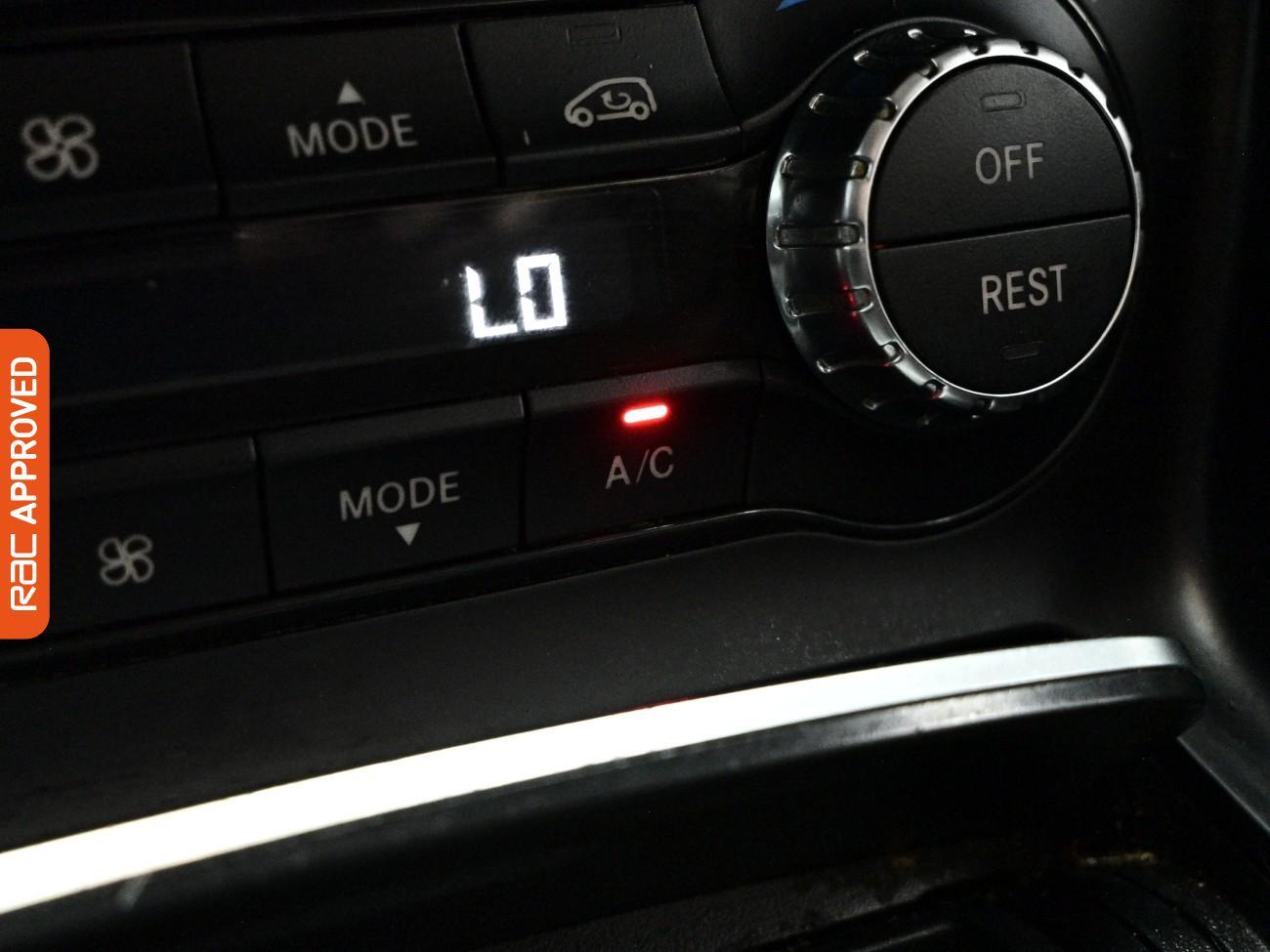 Mercedes-Benz Cla view 16
